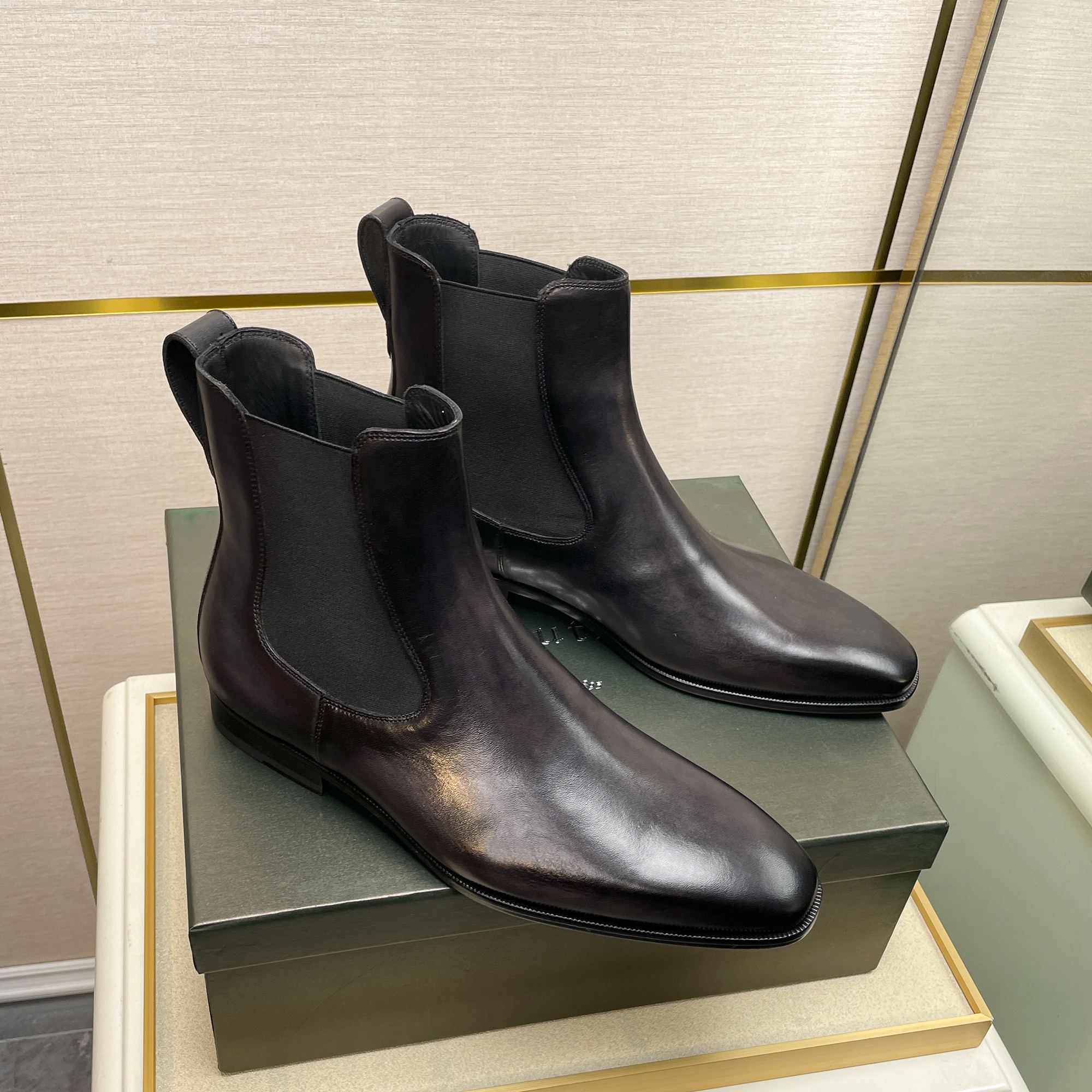Berluti/Berluti 2022 Recién llegados Fabricados en piel de vacuno importada con roce repetitivo hech