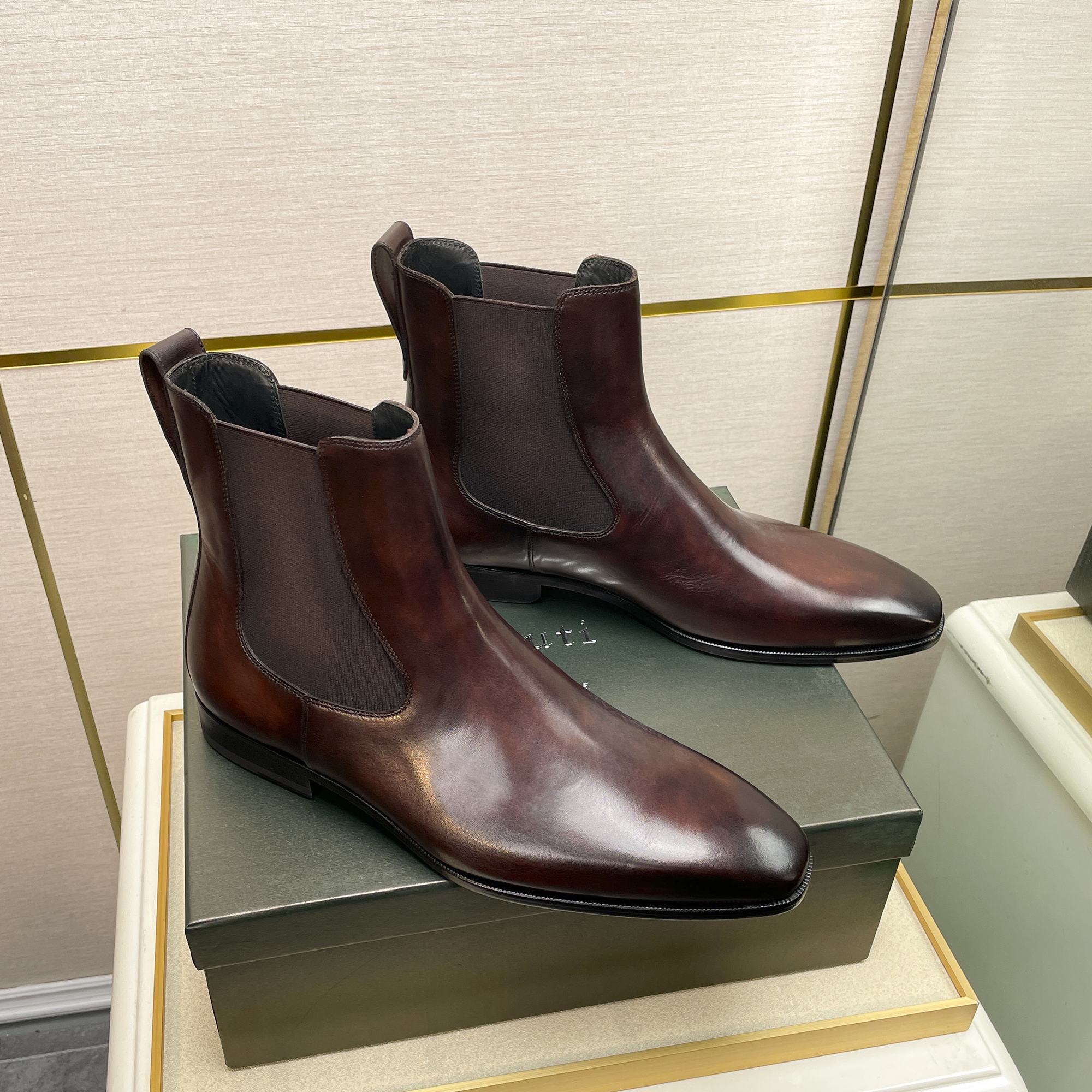 Berluti/Berluti 2022 Recién llegados Fabricados en piel de vacuno importada con roce repetitivo hech