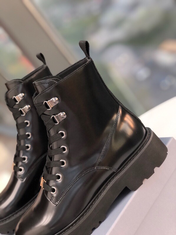 Warm Cow Skin Boots for Autumn: Hogan Falls Collection, Sheepskin Lined, Rubber Sole. - 图片 5