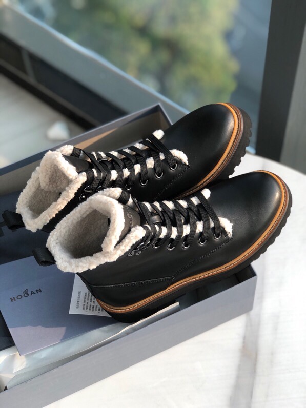 Warm Cow Skin Martin’s Boots for Autumn at Hogan Falls with Wool Lining. - 图片 5