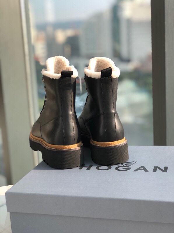 Warm Cow Skin Martin’s Boots for Autumn at Hogan Falls with Wool Lining. - 图片 7
