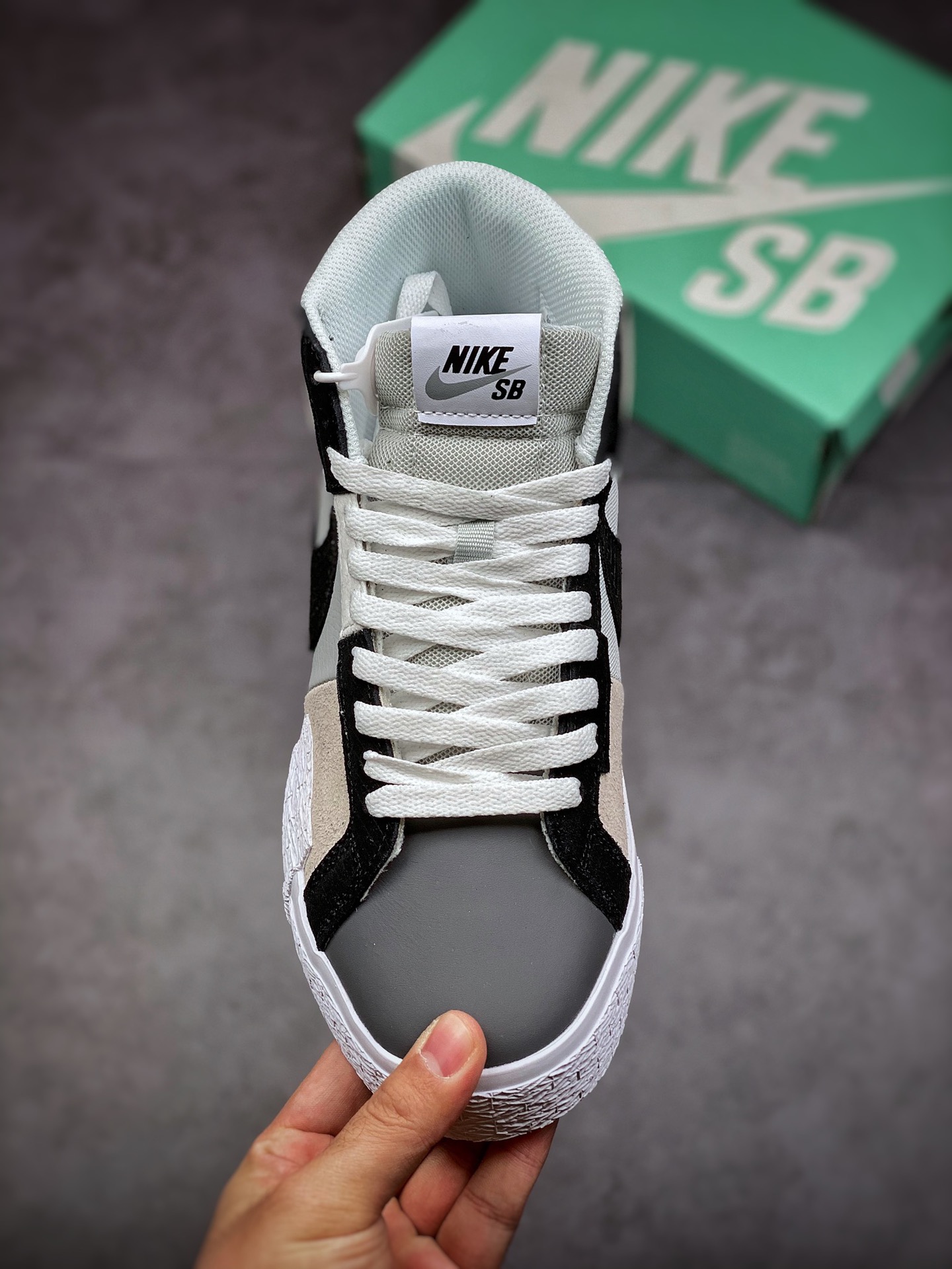 180 NIKE Blazer Mid 灯芯绒解构 开拓者系列 DA8854-700