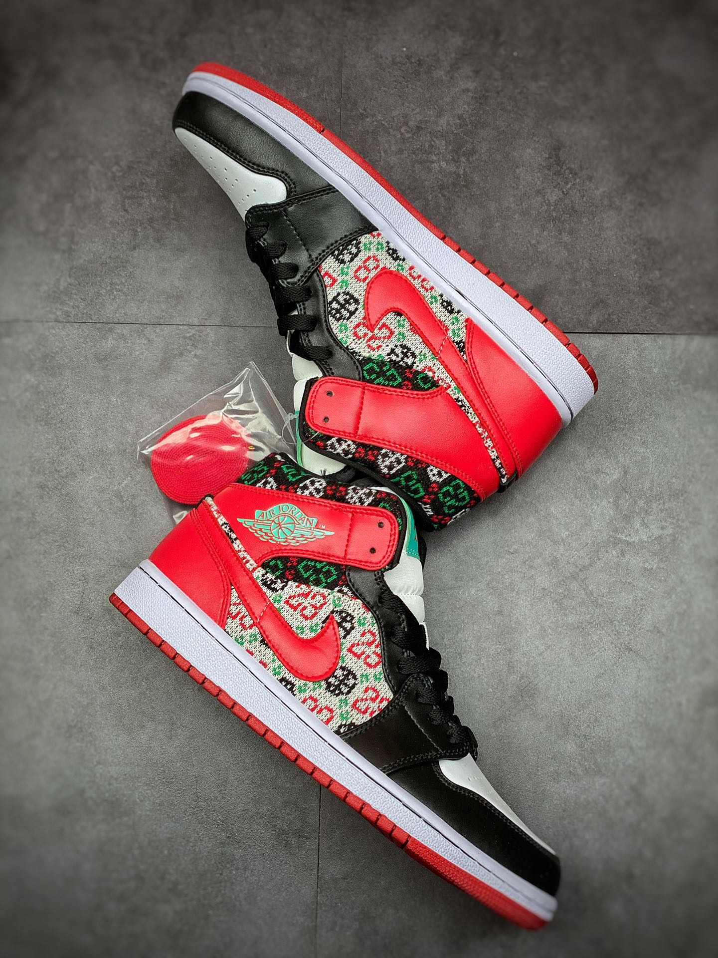 240 Air Jordan 1 Mid AJ中帮篮球鞋 圣诞丑毛衣DM1208-150