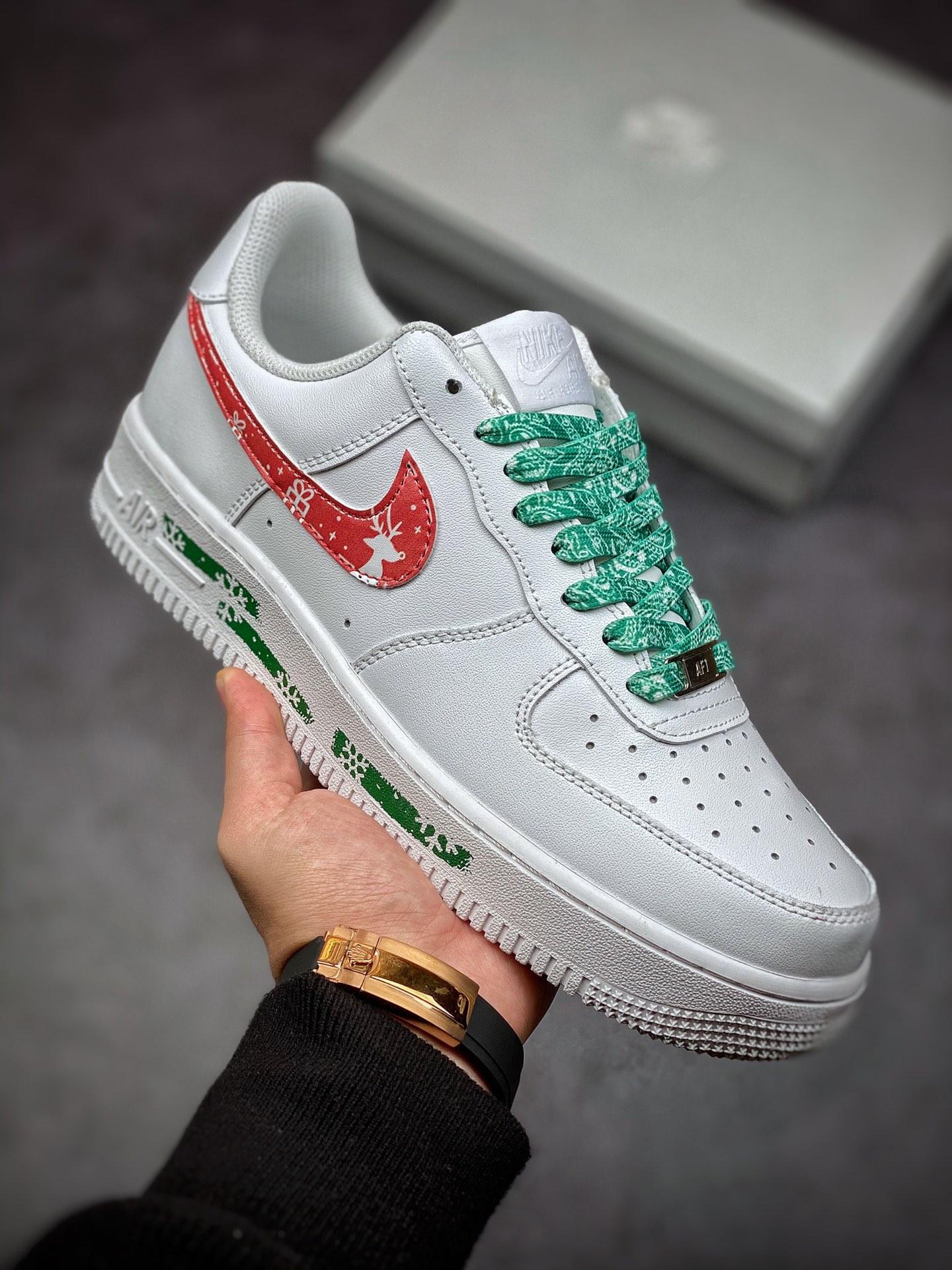 Nike Air Force 1 Low 07 Christmas CW2288-111