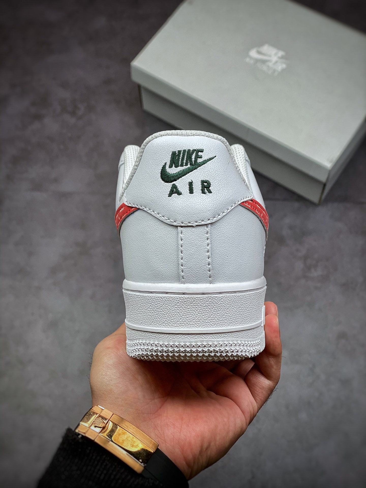 Nike Air Force 1 Low 07 Christmas CW2288-111