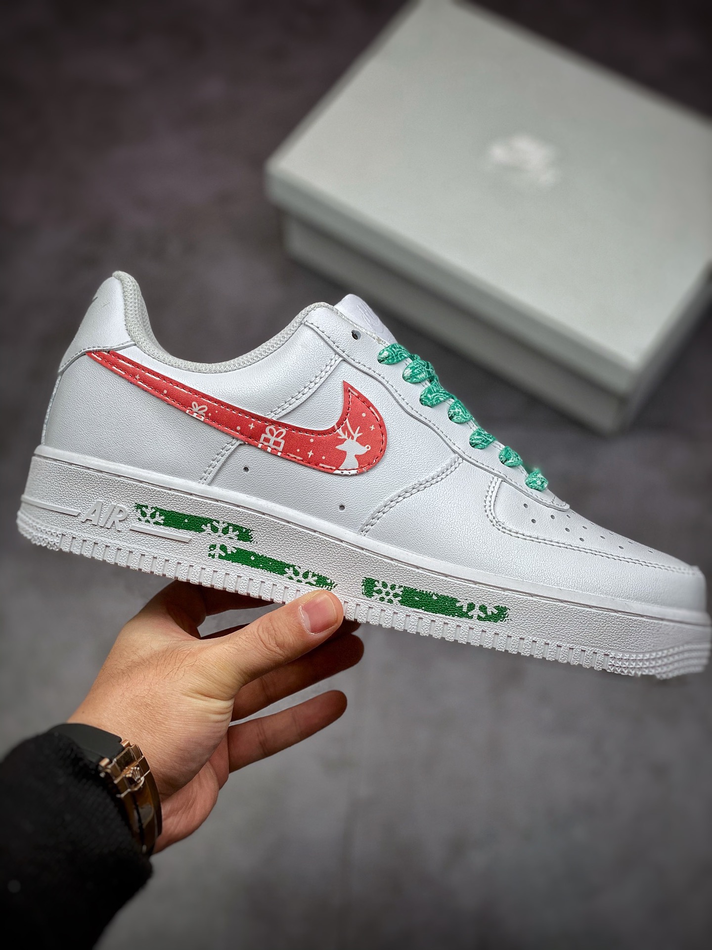 Nike Air Force 1 Low 07 Christmas CW2288-111