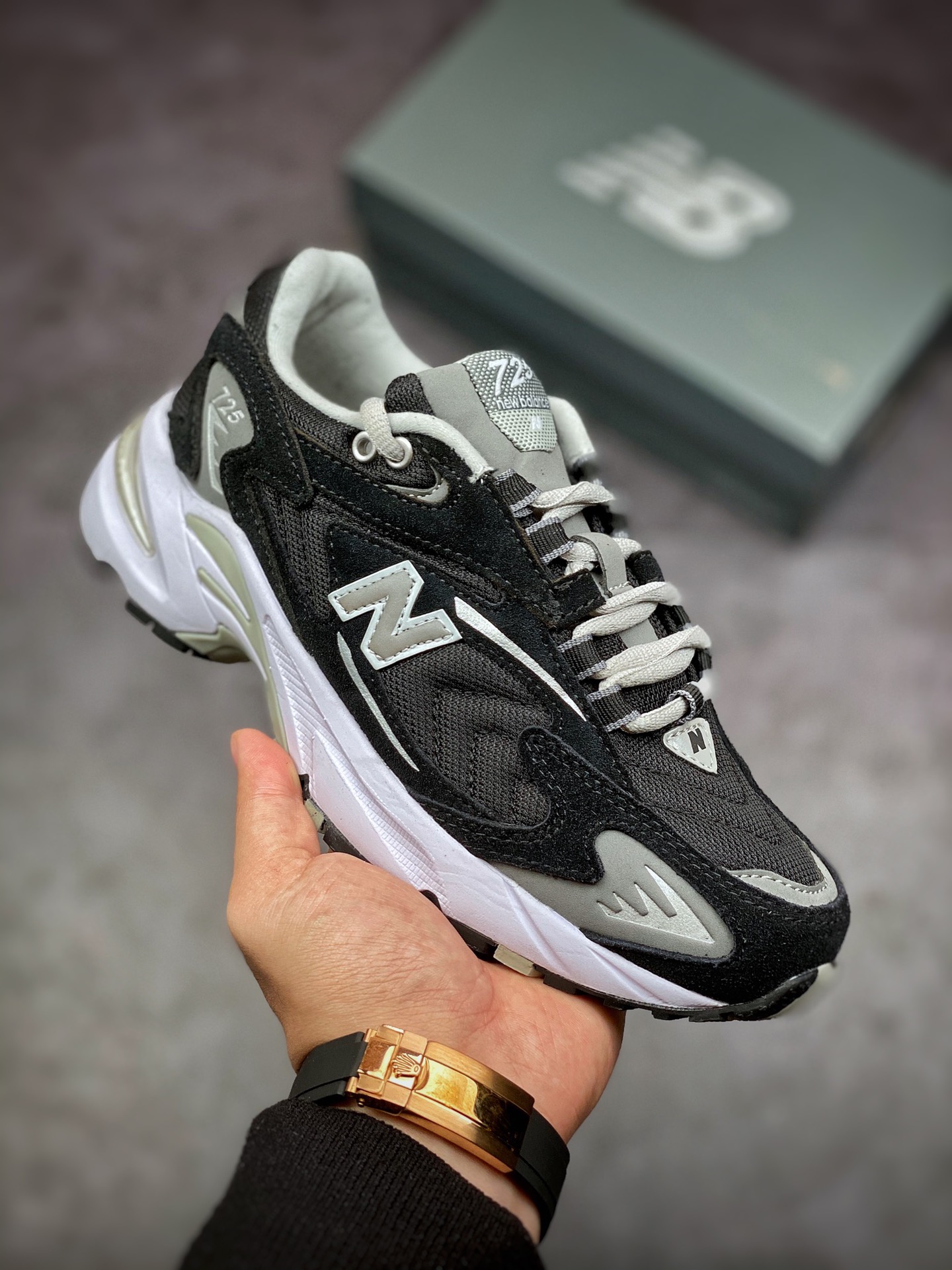 New #Don't IU Li Zhien the same New Balance 725 series