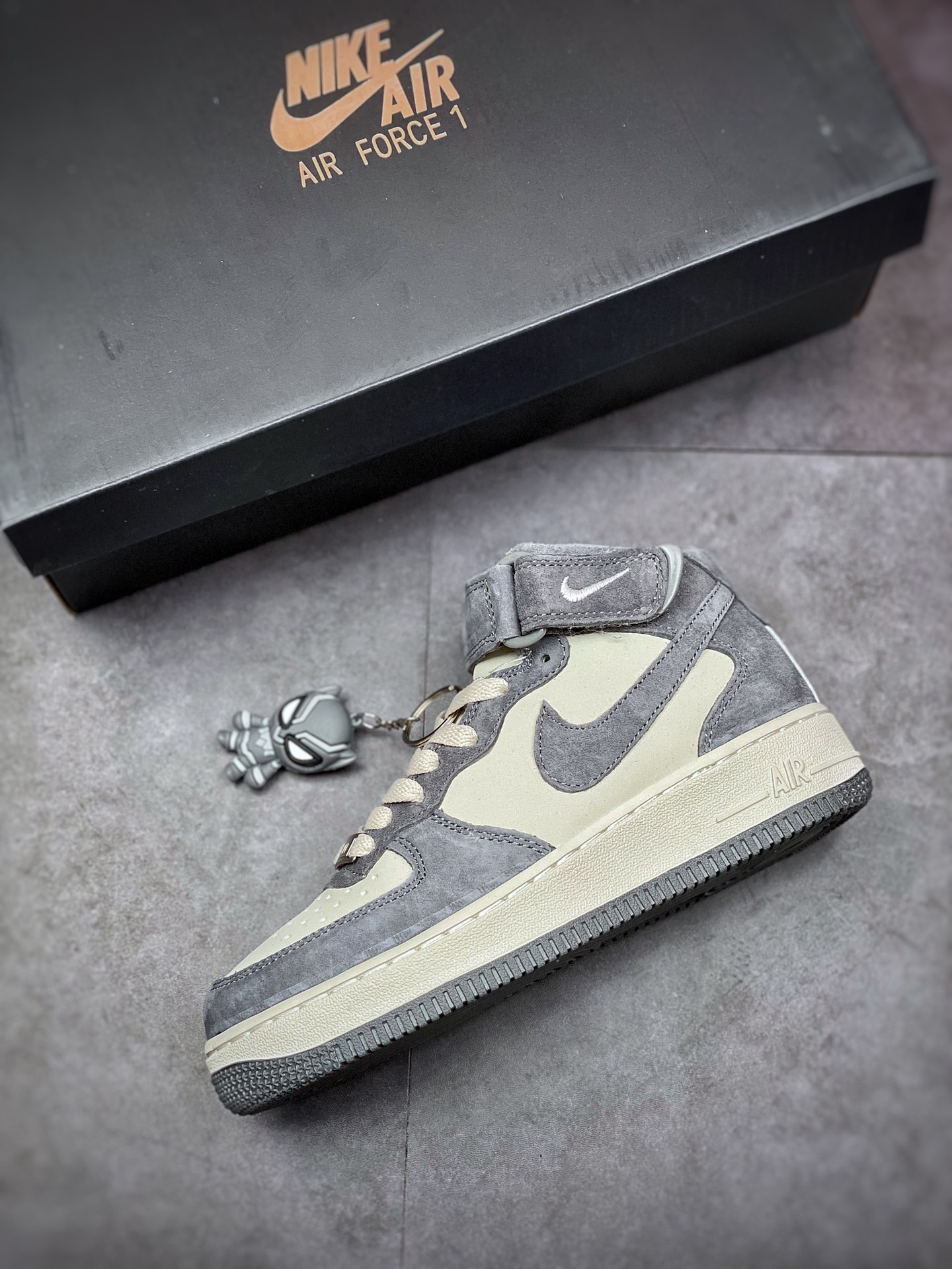 220 Air Force 1 MID 漫威主题黑豹 CW2288-668