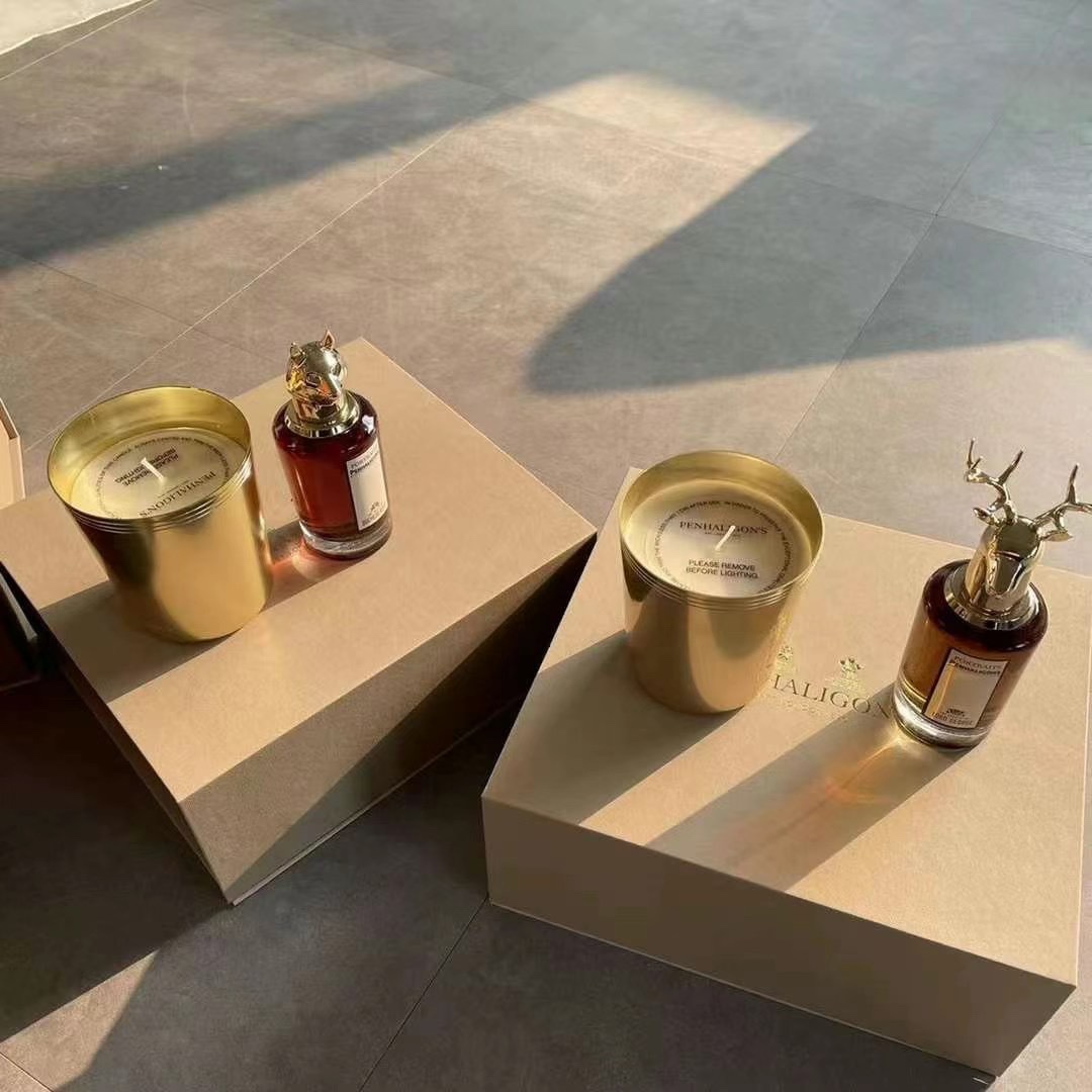 Penhaligon's Christmas Gift Set: Deer Perfume & Candle, Fox Perfume & Candle 4 i1640251109 1147 3