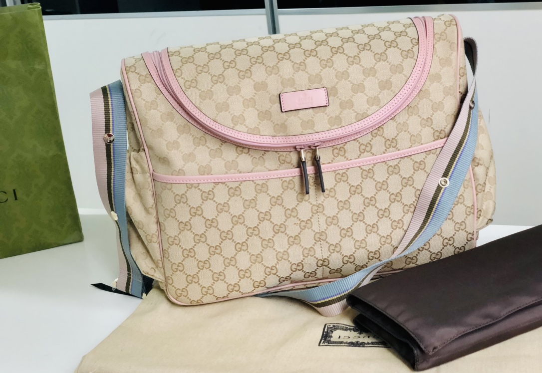The same style as Lee Hyoris from Guccis rare matching counter. Recommended style by trendy Korean Huohuo~~ Simple style with many uses and top q