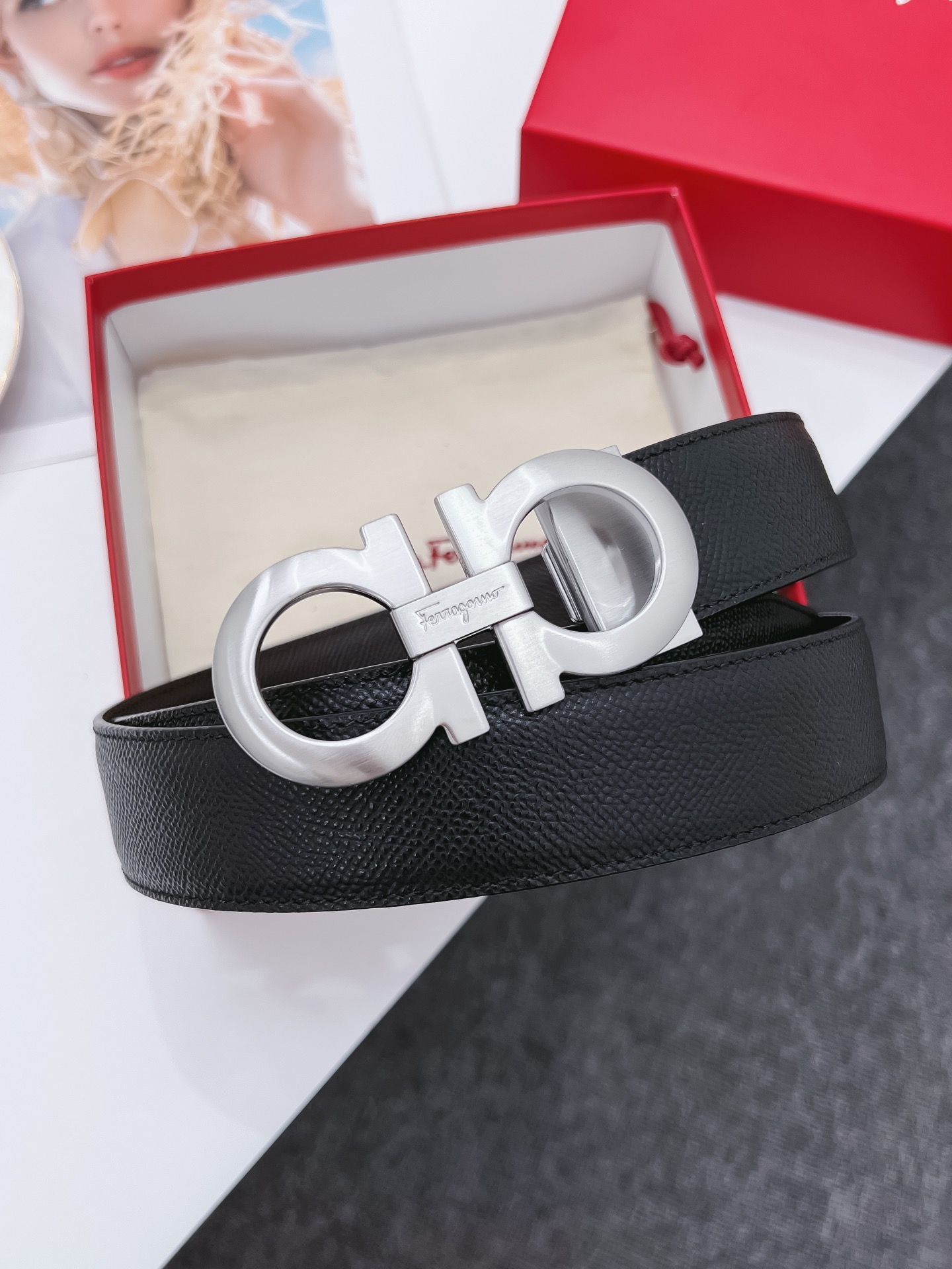 /220Ferragamo.菲拉格慕