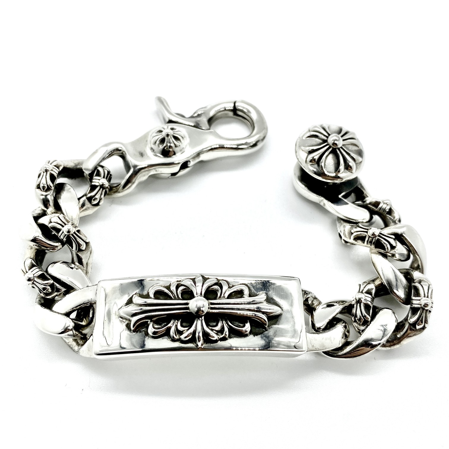 Chrome Hearts 𝗖𝗵𝗿𝗼𝗺𝗲 𝗛𝗲𝗮𝗿𝘁𝘀 克罗心半花十字牌虾扣手链