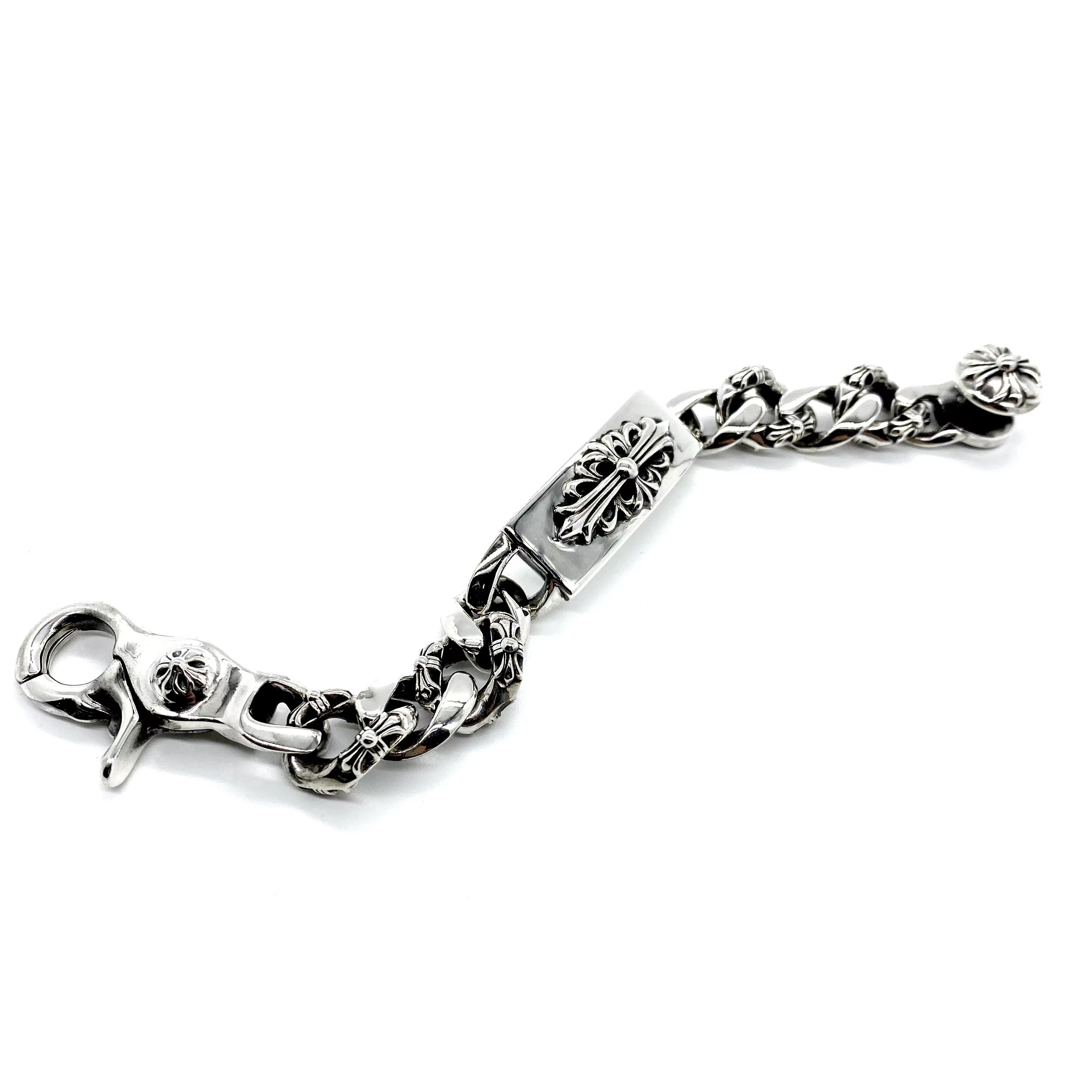 Chrome Hearts 𝗖𝗵𝗿𝗼𝗺𝗲 𝗛𝗲𝗮𝗿𝘁𝘀 克罗心半花十字牌虾扣手链