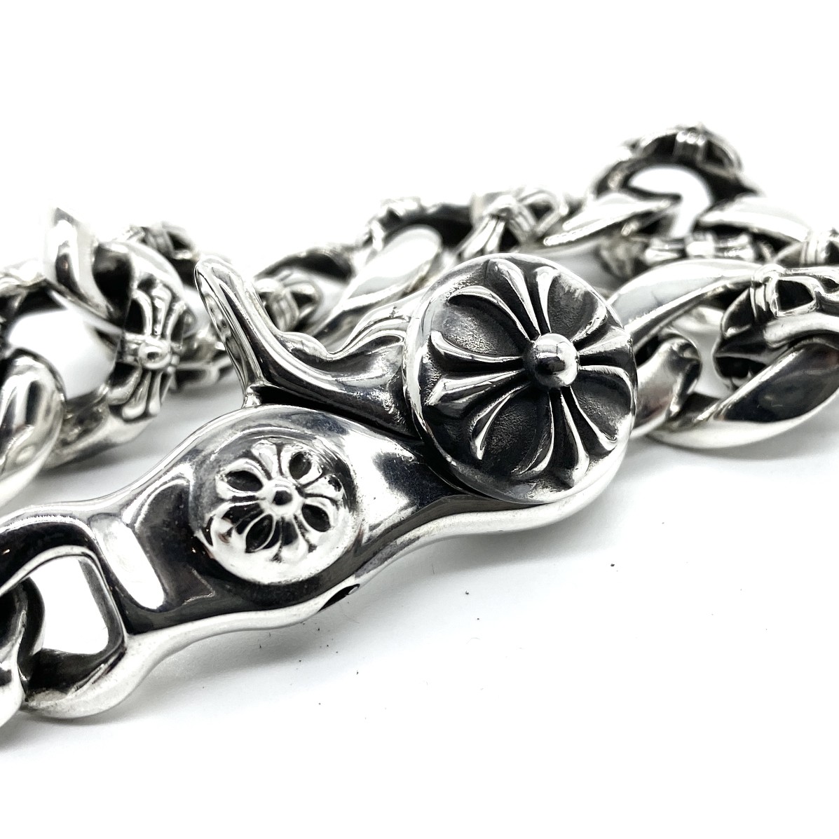 Chrome Hearts 𝗖𝗵𝗿𝗼𝗺𝗲 𝗛𝗲𝗮𝗿𝘁𝘀 克罗心半花虾扣大手链