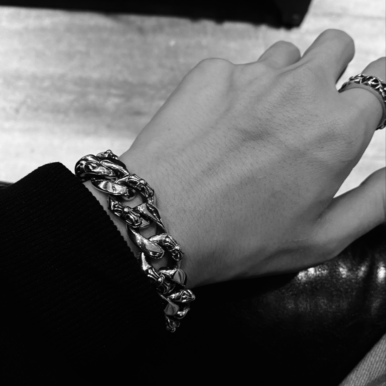 Chrome Hearts 𝗖𝗵𝗿𝗼𝗺𝗲 𝗛𝗲𝗮𝗿𝘁𝘀 克罗心半花虾扣大手链