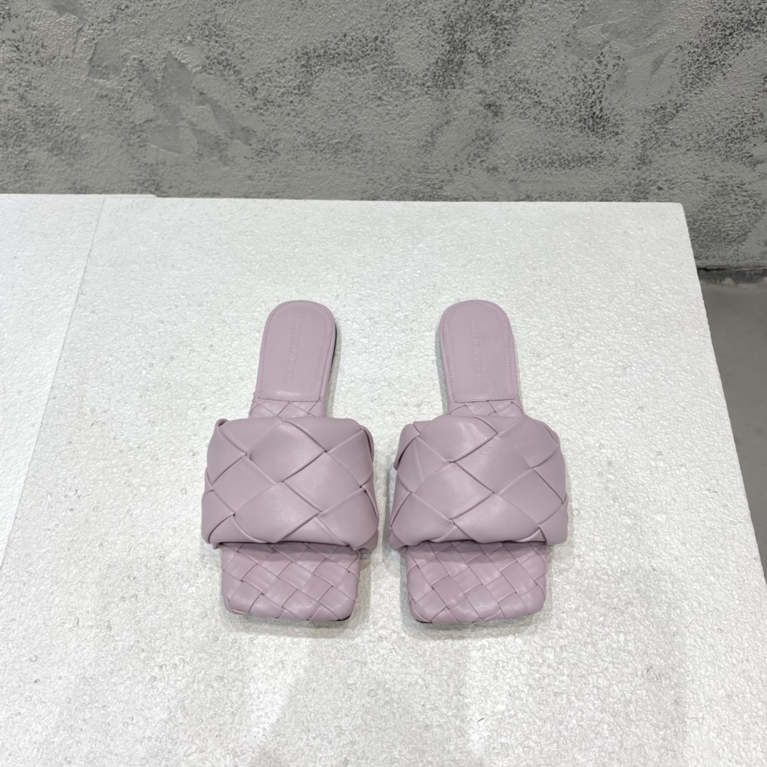 Bottega Veneta Intrecciato Mules plates en cuir de mouton