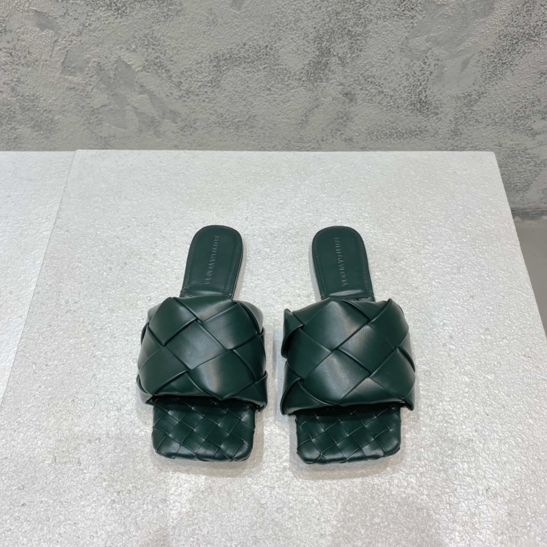 Bottega Veneta tressé sandales plates mules cuir de mouton vert foncé
