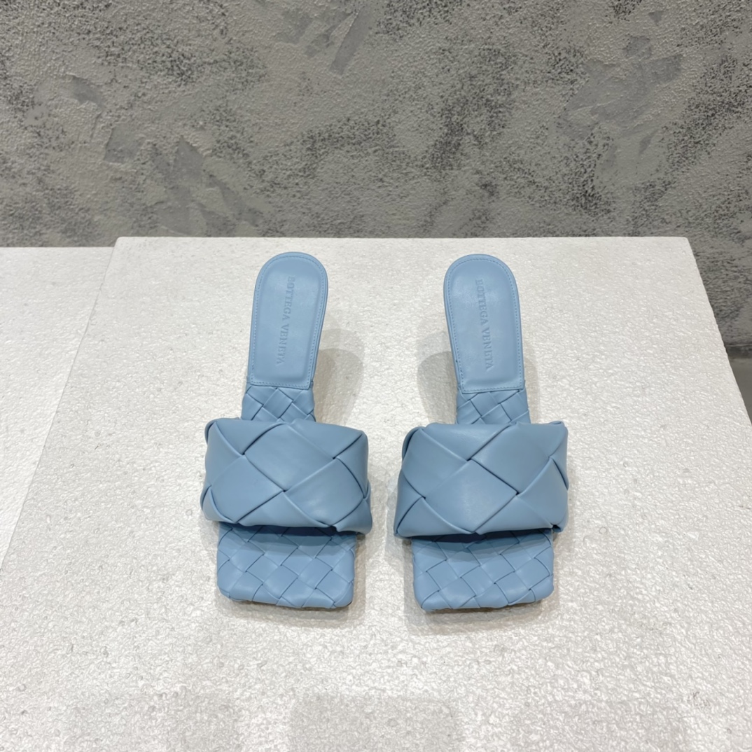 Bottega Veneta sandales à talons en cuir de mouton tressé