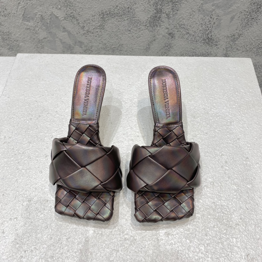 Bottega Veneta Intrecciato Sandales à talons en agneau