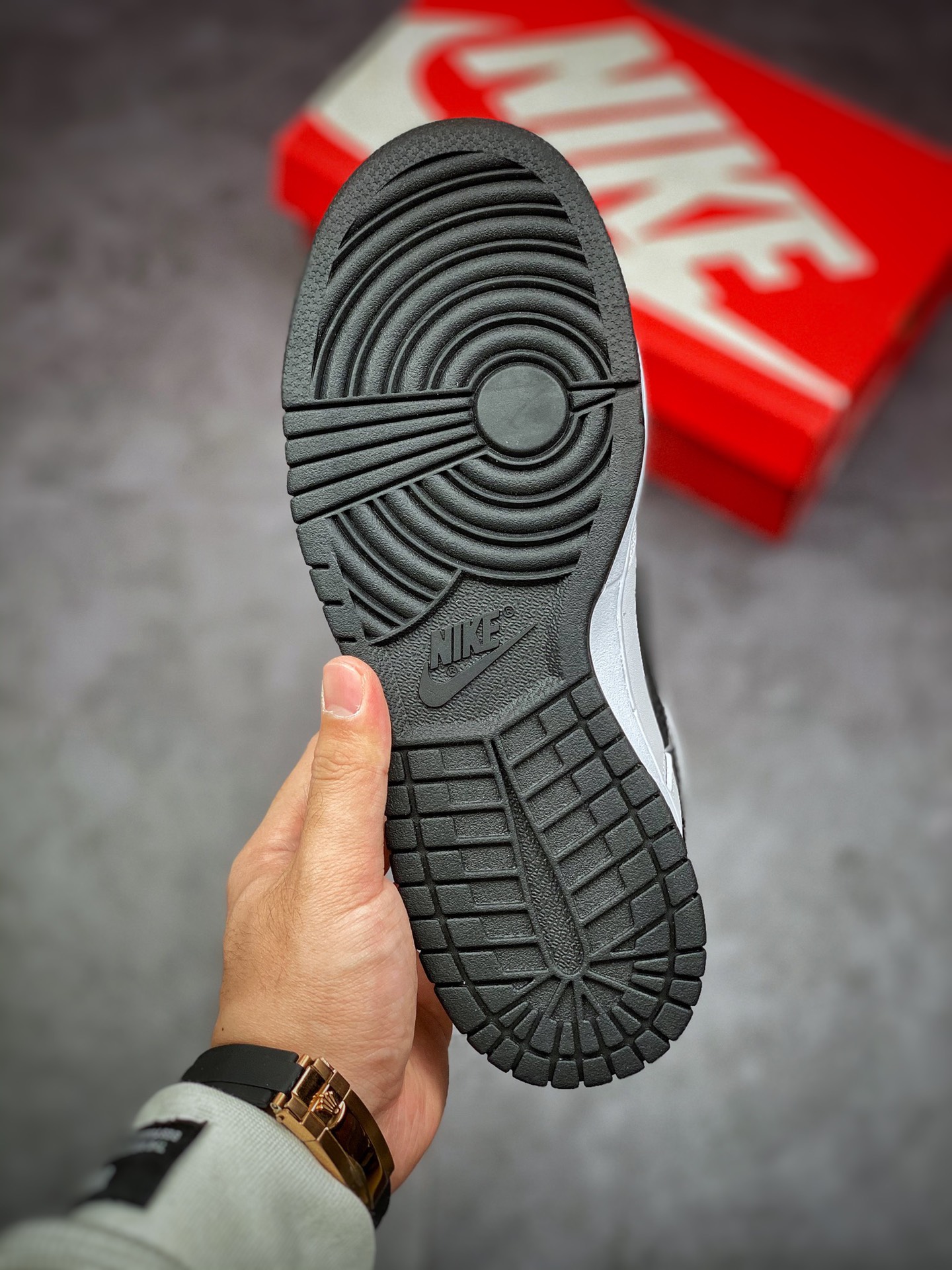 300 NIKE Dunk SB Low 黑白 大厂出品DD1503-113