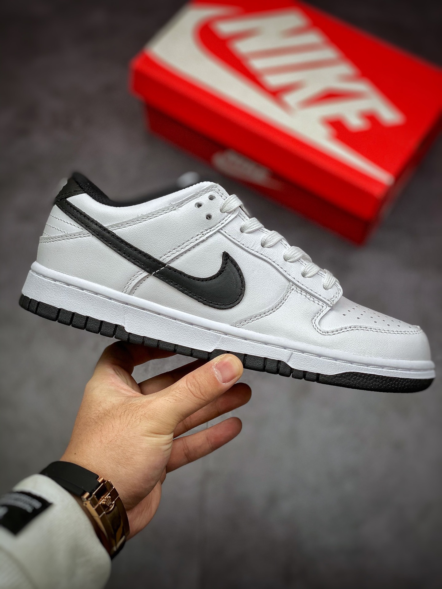 300 NIKE Dunk SB Low 黑白 大厂出品DD1503-113