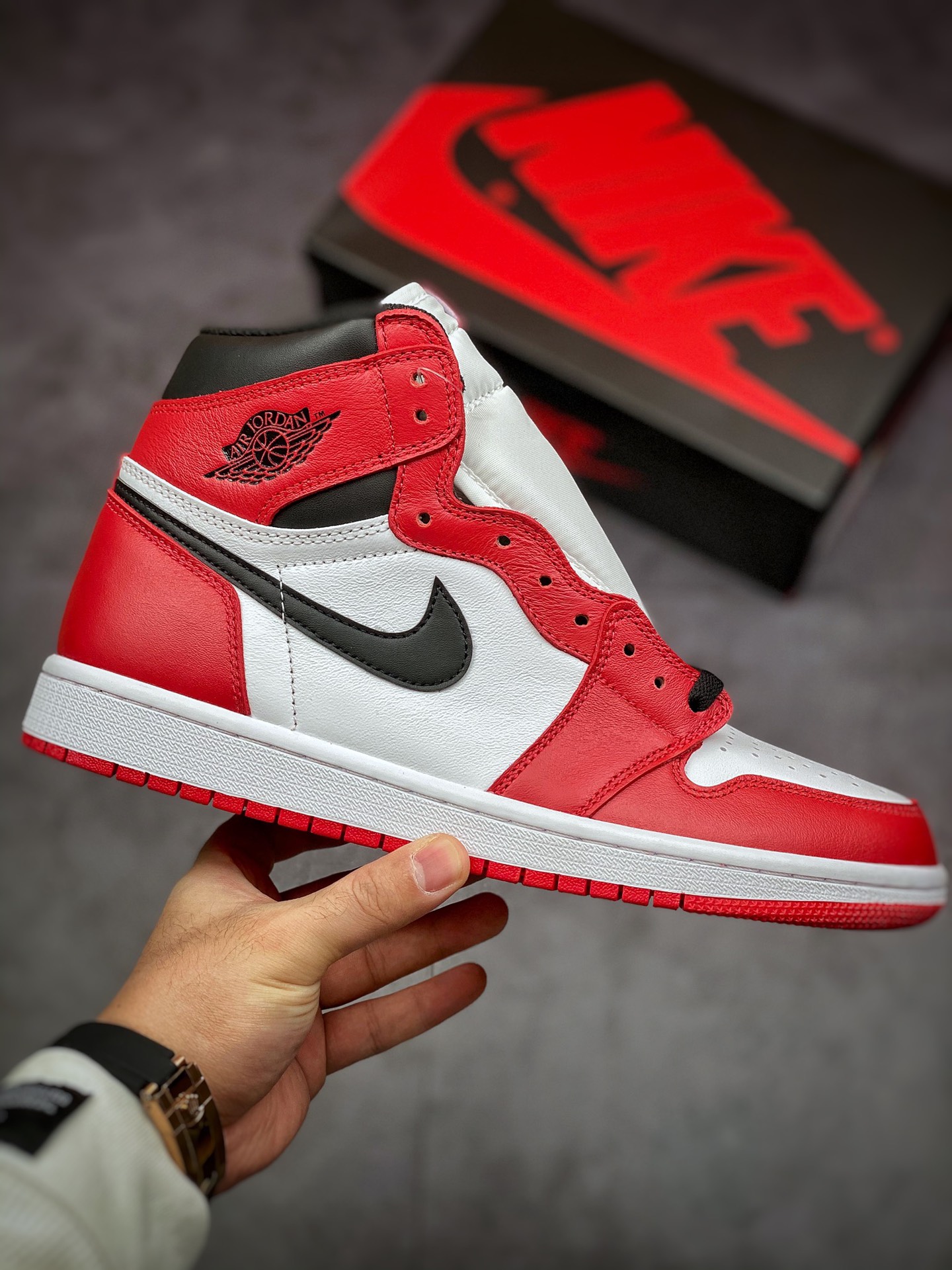 260 #原装 Air Jordan 1 芝加哥 专业乔丹大厂555088-101