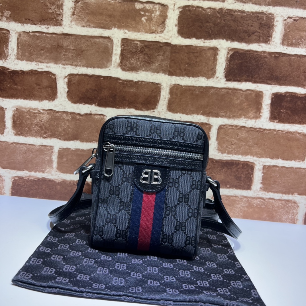 GUCCI古驰联名款肩背包680129