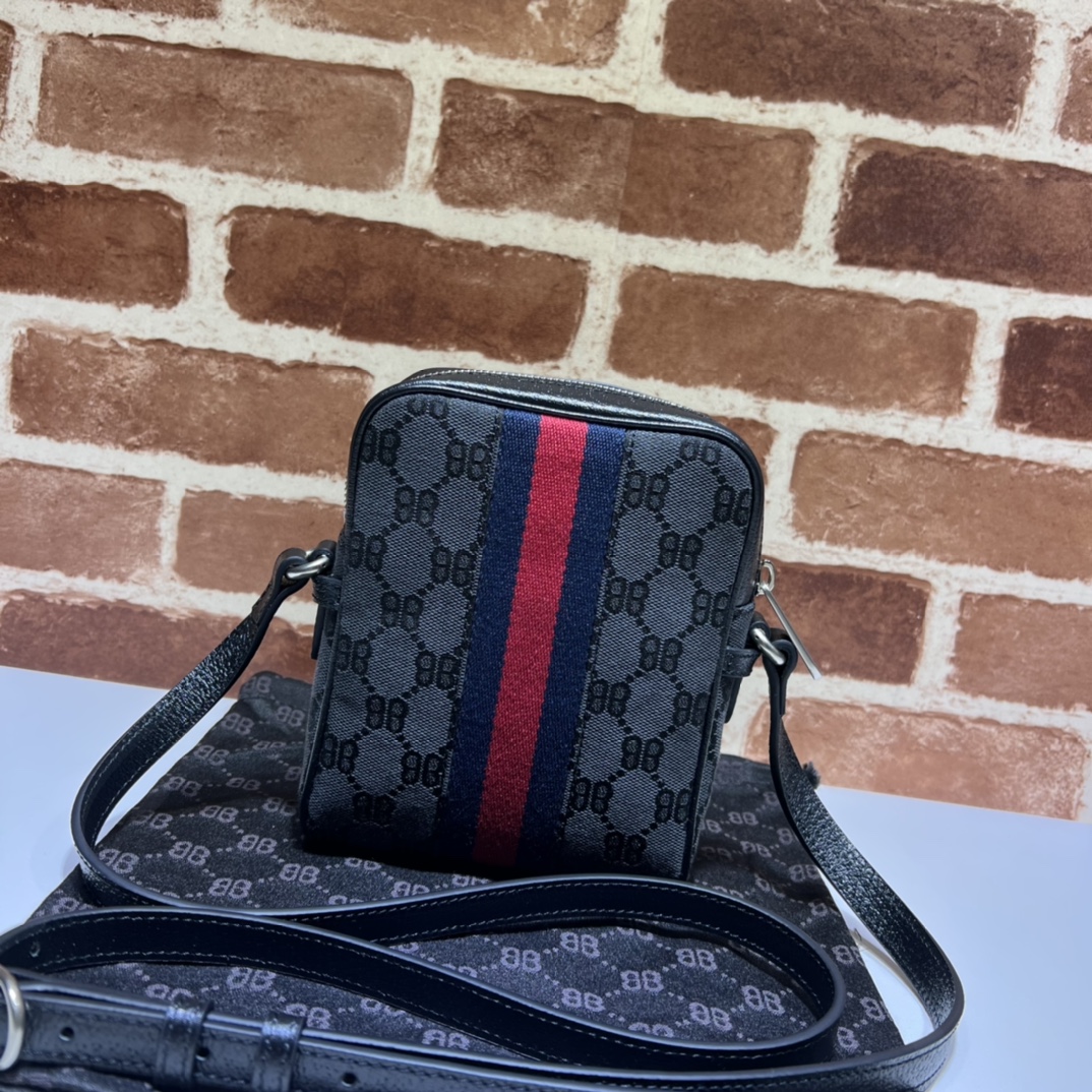 GUCCI古驰联名款肩背包680129