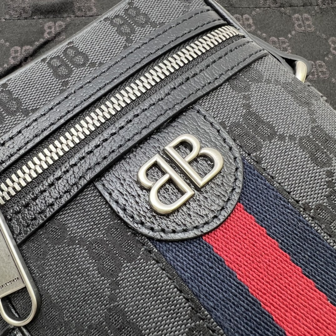 GUCCI古驰联名款肩背包680129