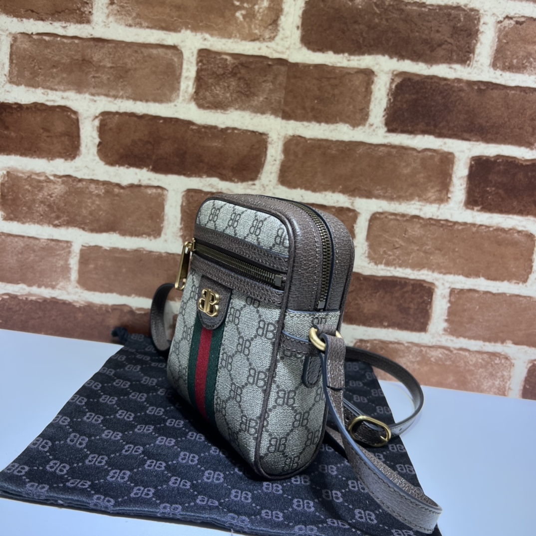 GUCCI古驰联名款肩背包680129