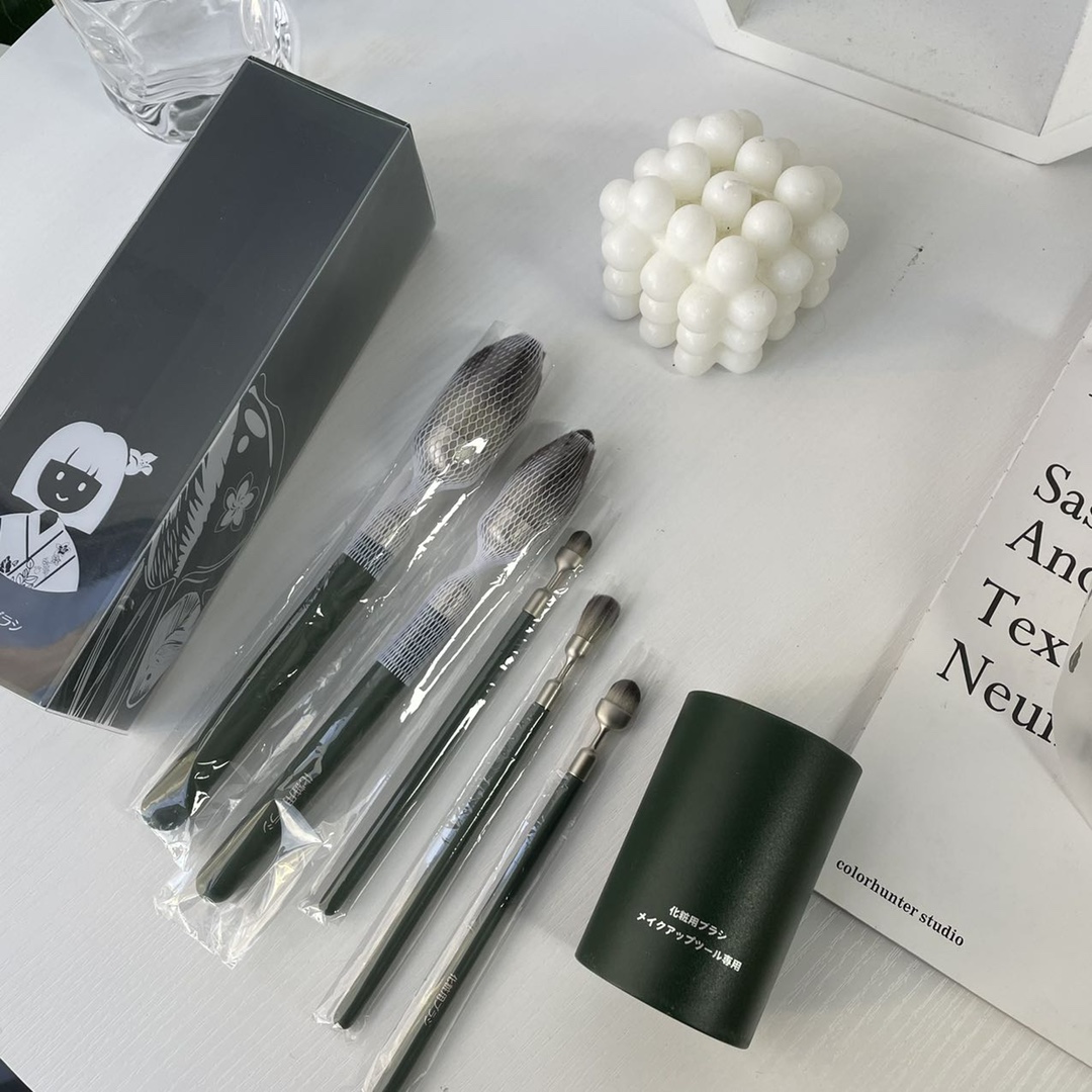 Japanese premium makeup brushJapanese original high-end customized - BeautyMakeUp 2