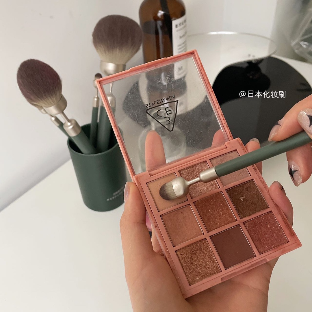 A set of five brushesPowder brush powder blusher brush highlight brush e - BeautyMakeUp 6