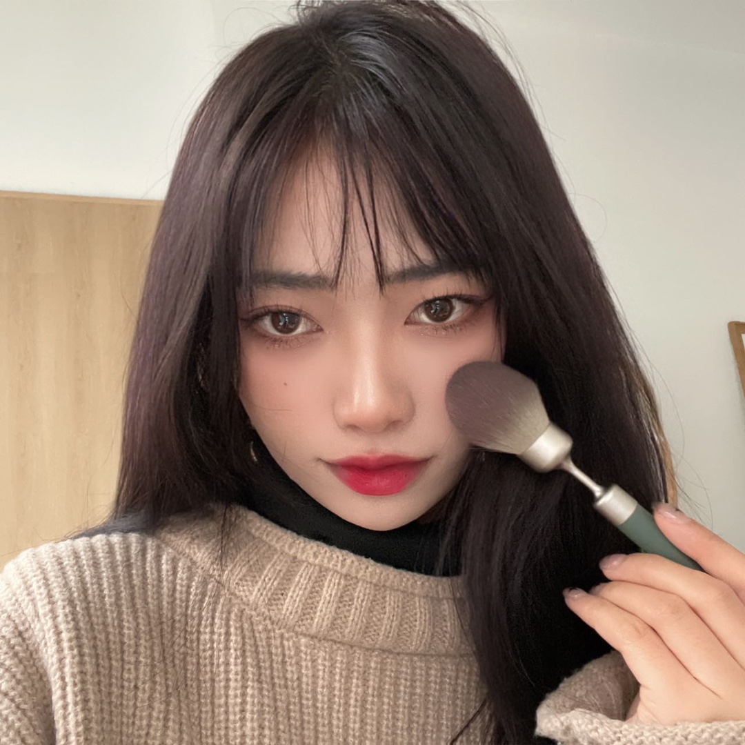 Quickly apply makeup - BeautyMakeUp