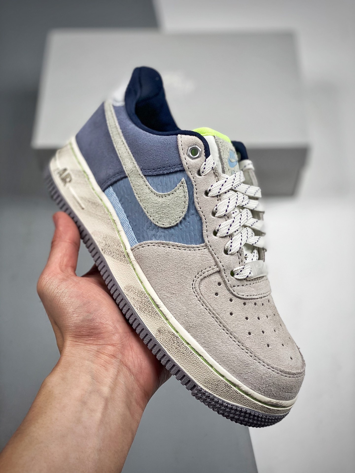 Nk Air Force 1'07 Low 灰蓝 原楦头原纸板 打造纯正空军版型 专注外贸渠道 全掌内置蜂窝气垫 #原盒配件 原厂中底钢印、拉帮完美 官方货号：DO2339-114 Size：35.5 36 36.5 37.5 38 38…