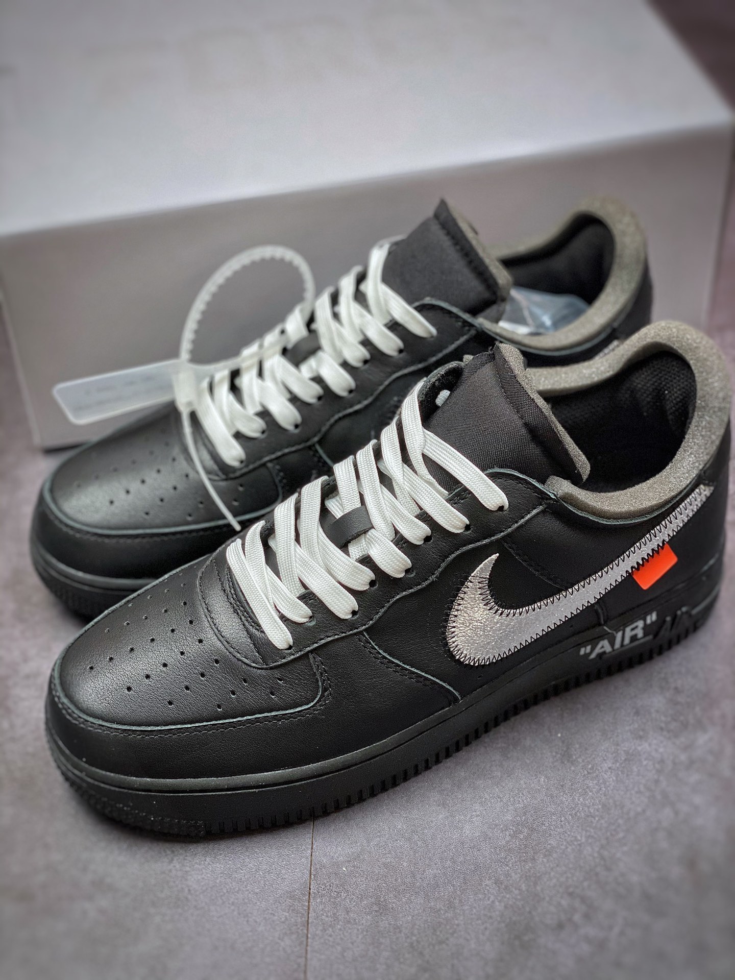 Exclusive Real Shot Off White x Air Force 1 x MoMA Super Sky Price Joint Air Force Low Top OW Black Silver AV5210-001