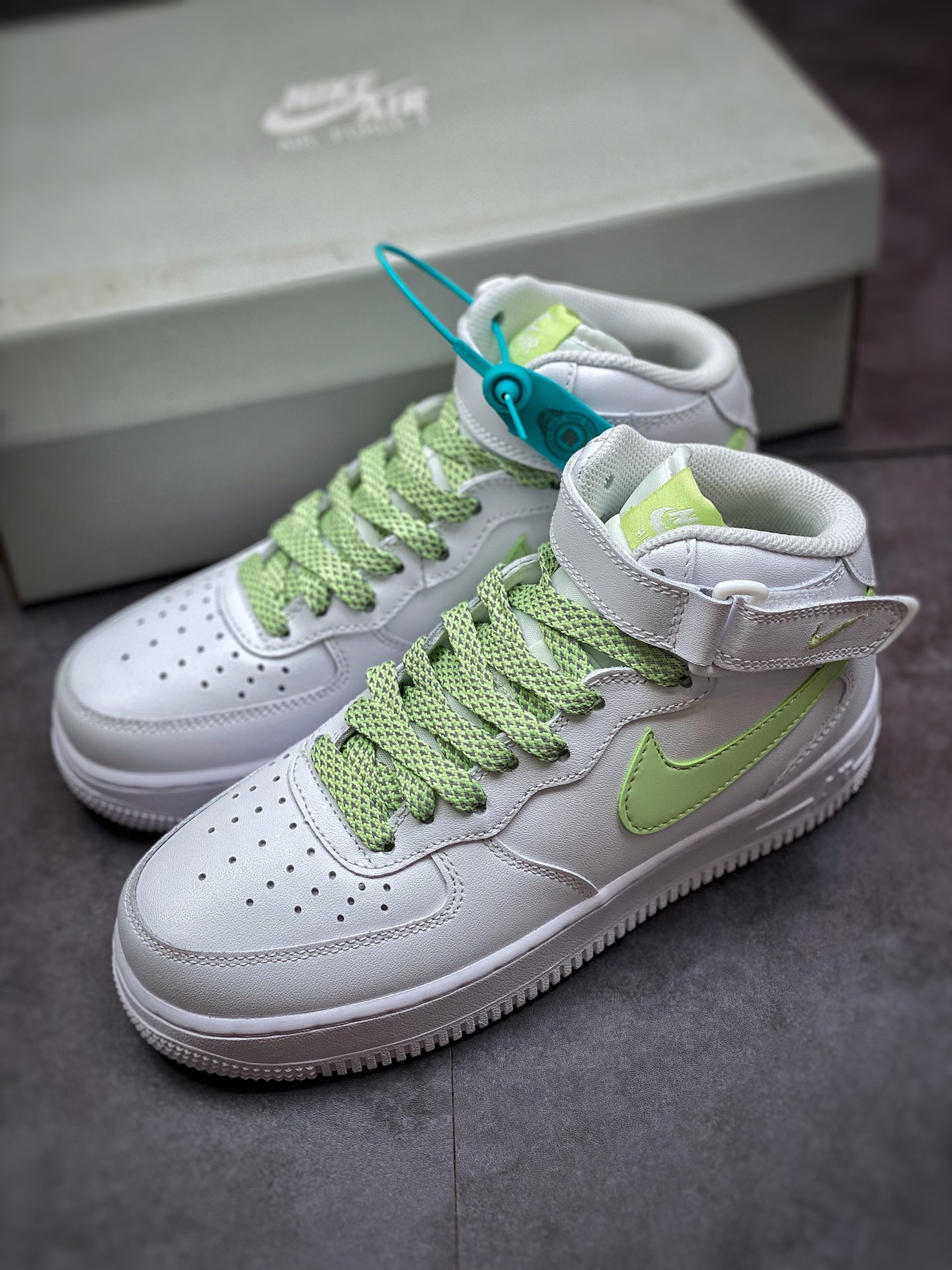 240 Nike Air Force 1 Mid 07 白绿中帮 366731-910