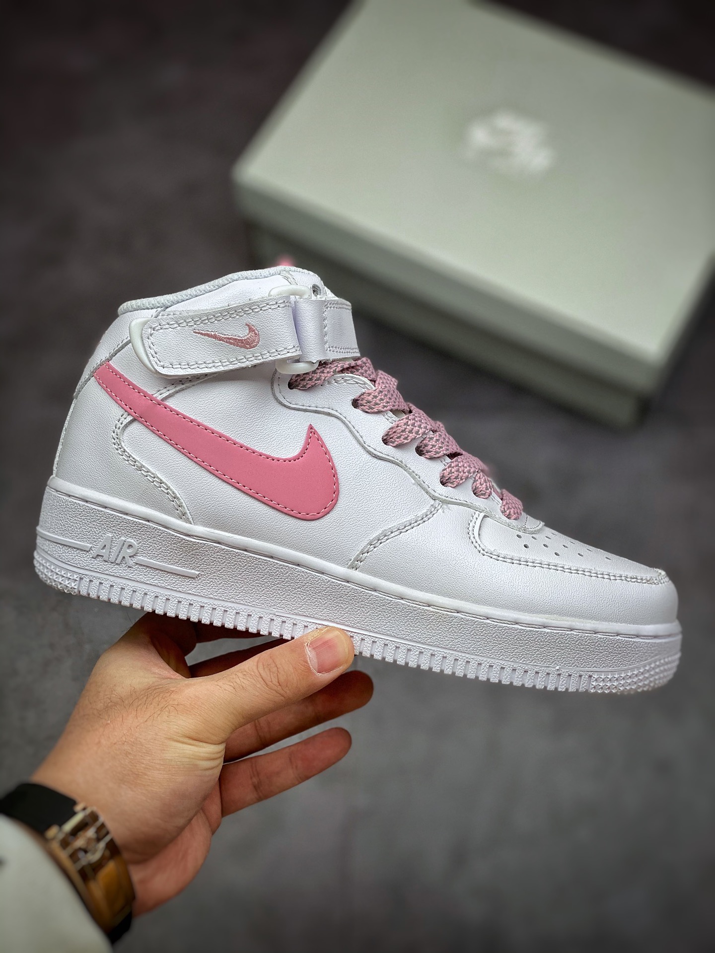 240 Nike Air Force 1 Mid 07 白粉中帮 366731-911