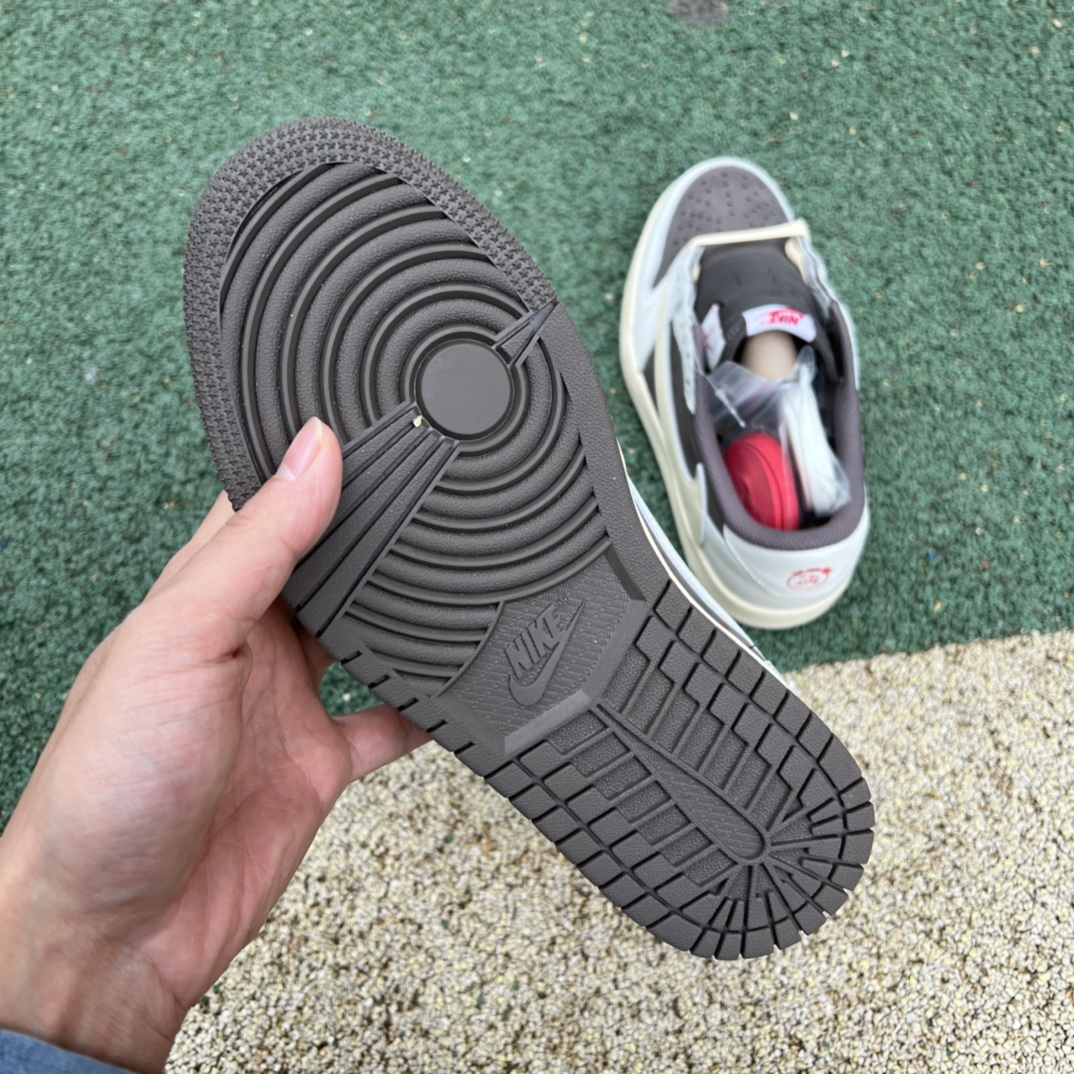 460 纯原版女款实拍图Travis Scott x Nike Air Jordan 1 Low AJ1白棕色 低帮板鞋TS 联名倒钩DM7866-162