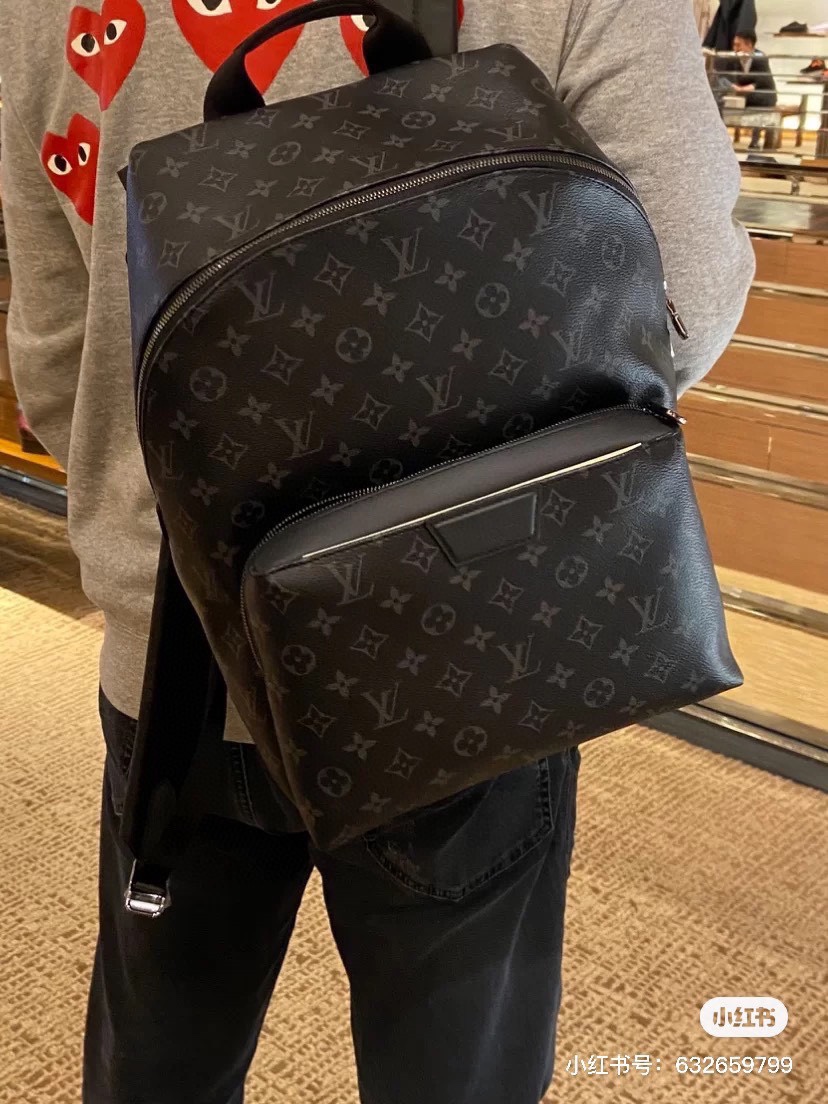 Louis Vuitton 路易威登 LV  男士双肩包