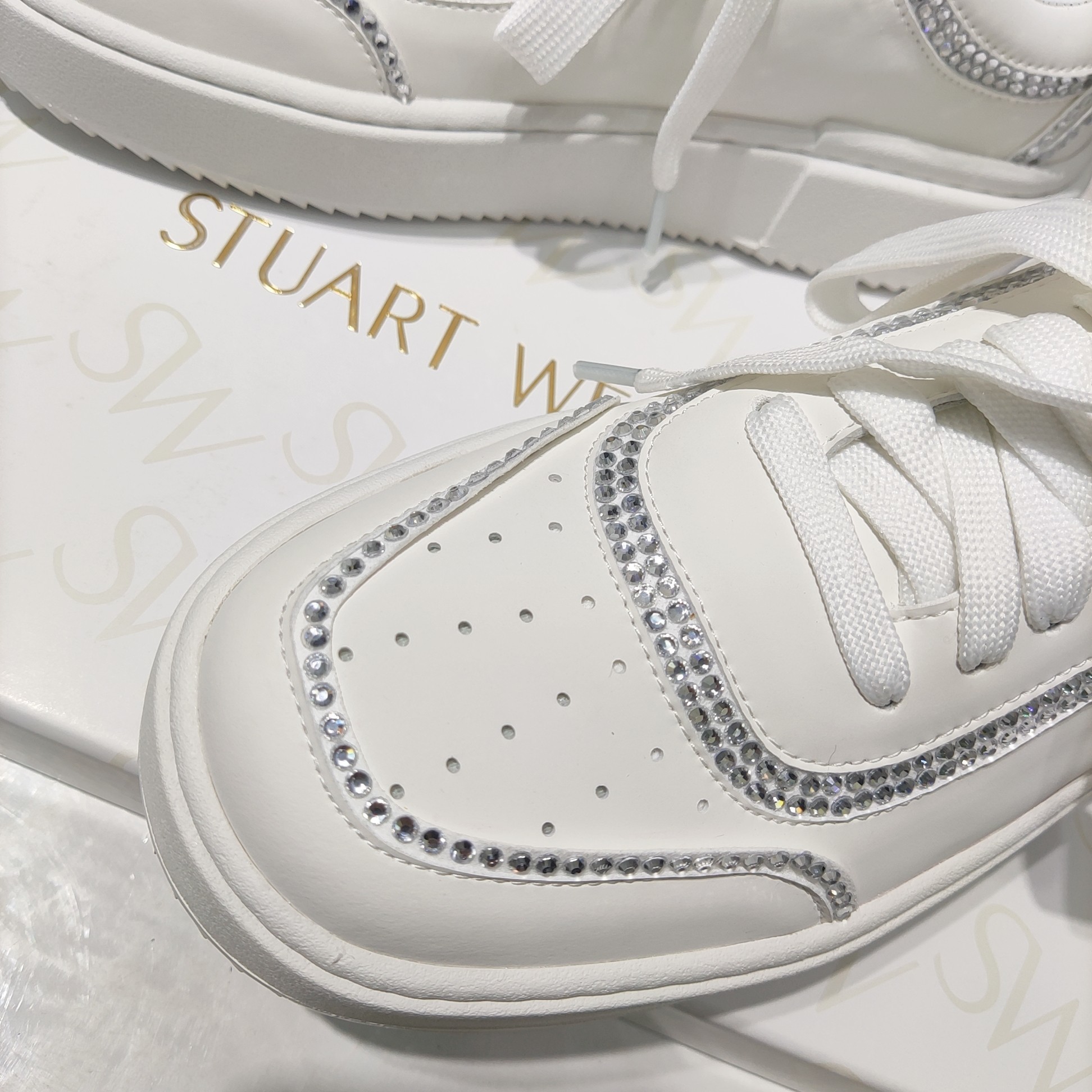 独家首发STUARTWEITZMAN