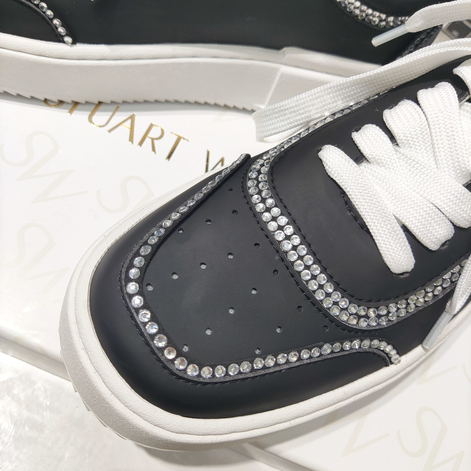 独家首发STUARTWEITZMAN