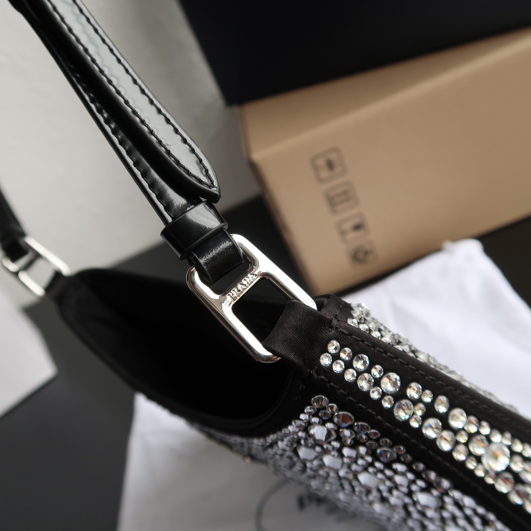Prada Style Leather Shoulder Bag Bags Shoulder Bag detail image 5 from source 719309