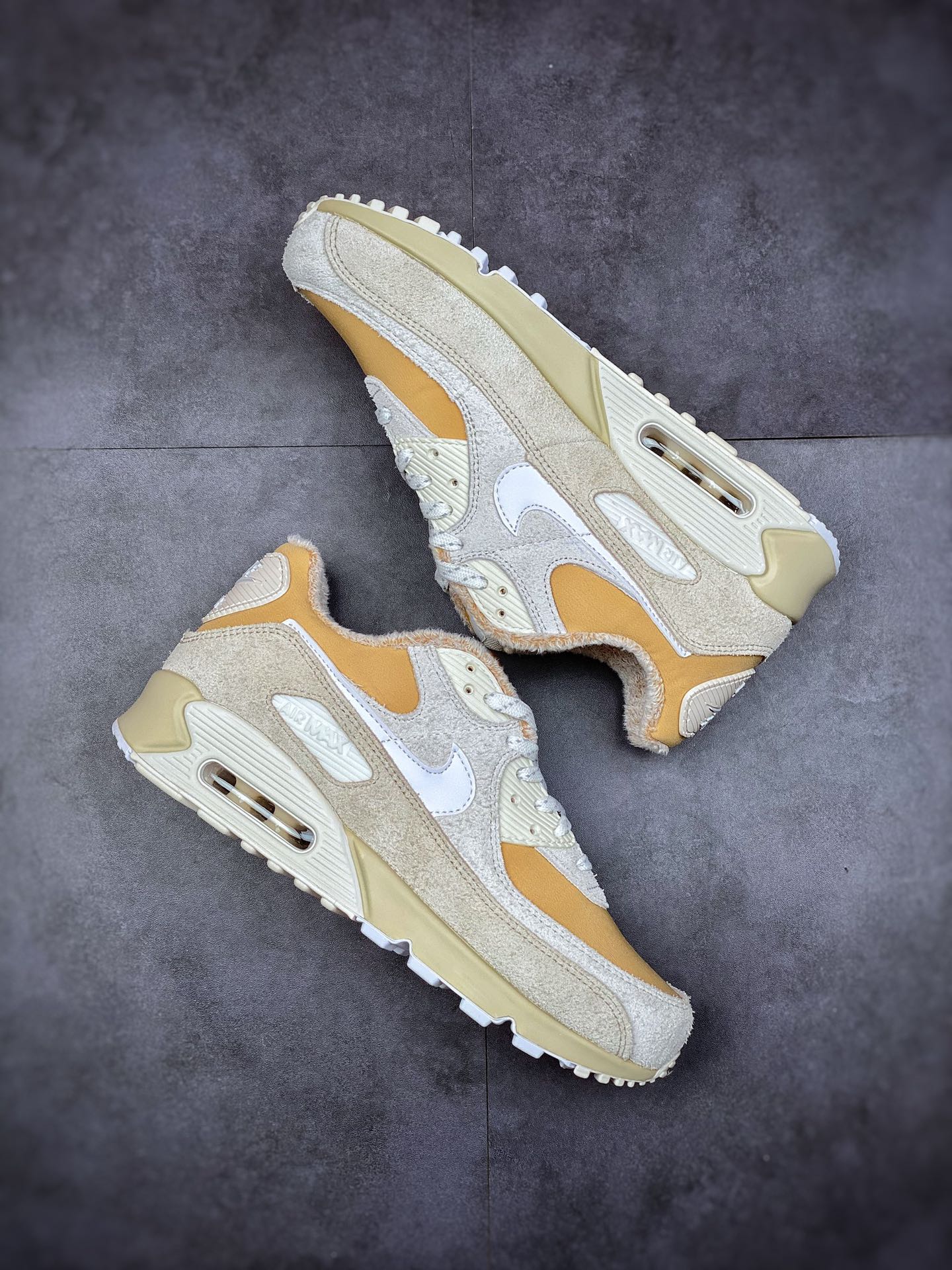 200 平台专供 NIKE Air Max 90 白灰褐 Max90系 DC5271-737
