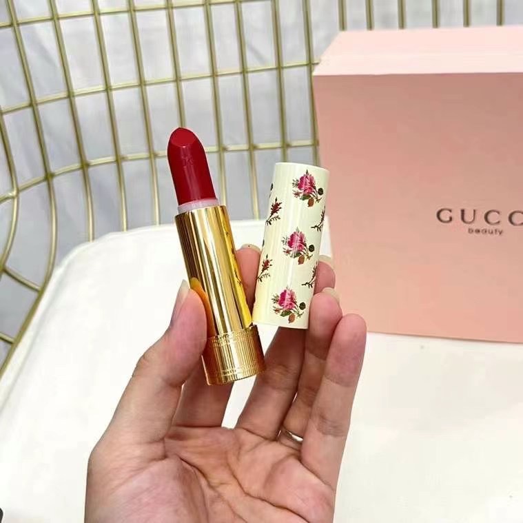 Gucci Beauty Set: Perfume, Lipstick & Comb - Luxurious Gift Set 6 i1640500118 7102 4
