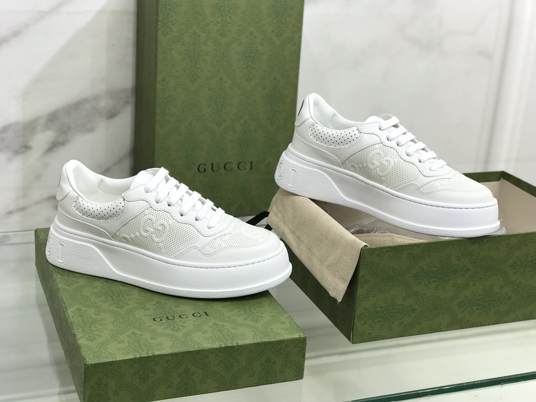 Gucci GG-Stamped Sandals: Retro-Inspired Design with Deep Brand Label - 图片 2