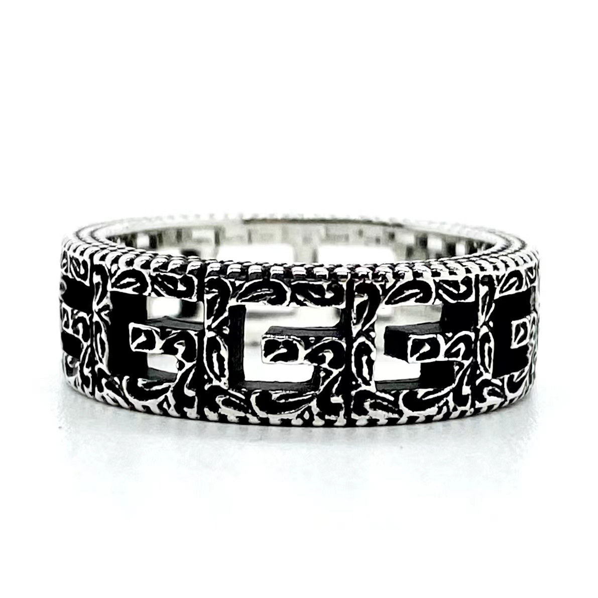 NO:380140,Gucci Square G pattern sterling silver ring Sterling silver old production effect Consistent authentic material, jewelry quality, gucci, ring, pure silver19860909Gucci 方形G图案纯银戒指 纯银做旧制作效果 一致正品材质,饰品精品,gucci,ring,pure silver,Jewelry