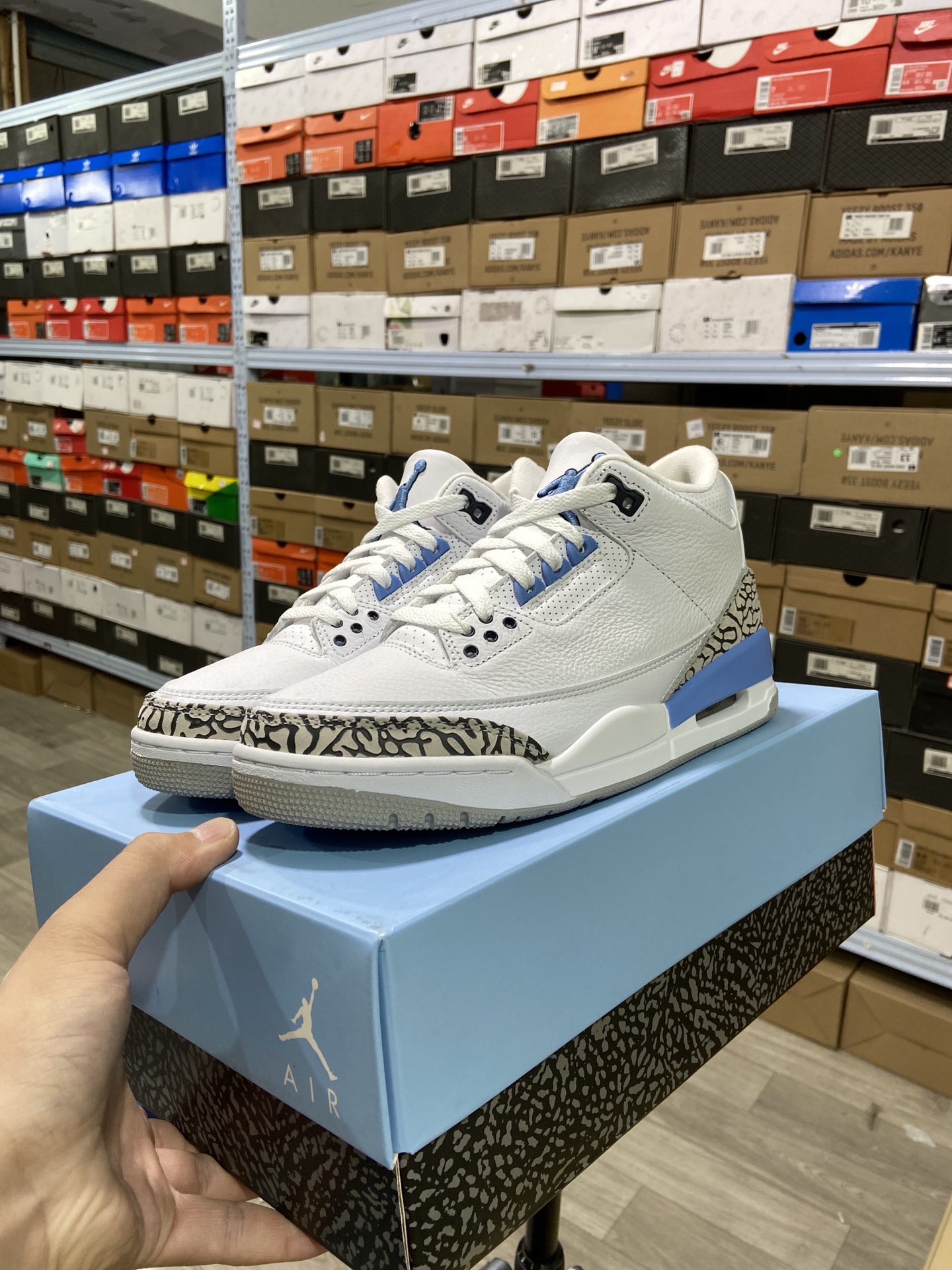 480高版本 乔丹Air Jordan 3 “UNC” 北卡蓝配色 CT8532-104-莆田鞋,莆田鞋货源,高仿鞋,高仿鞋货源,安福档口,莆田高仿鞋,莆田鞋批发,高仿鞋批发,莆田高仿运动鞋,高仿运动鞋,莆田运动鞋 480高版本 乔丹Air Jordan 3 “UNC” 北卡蓝配色 CT8532-104