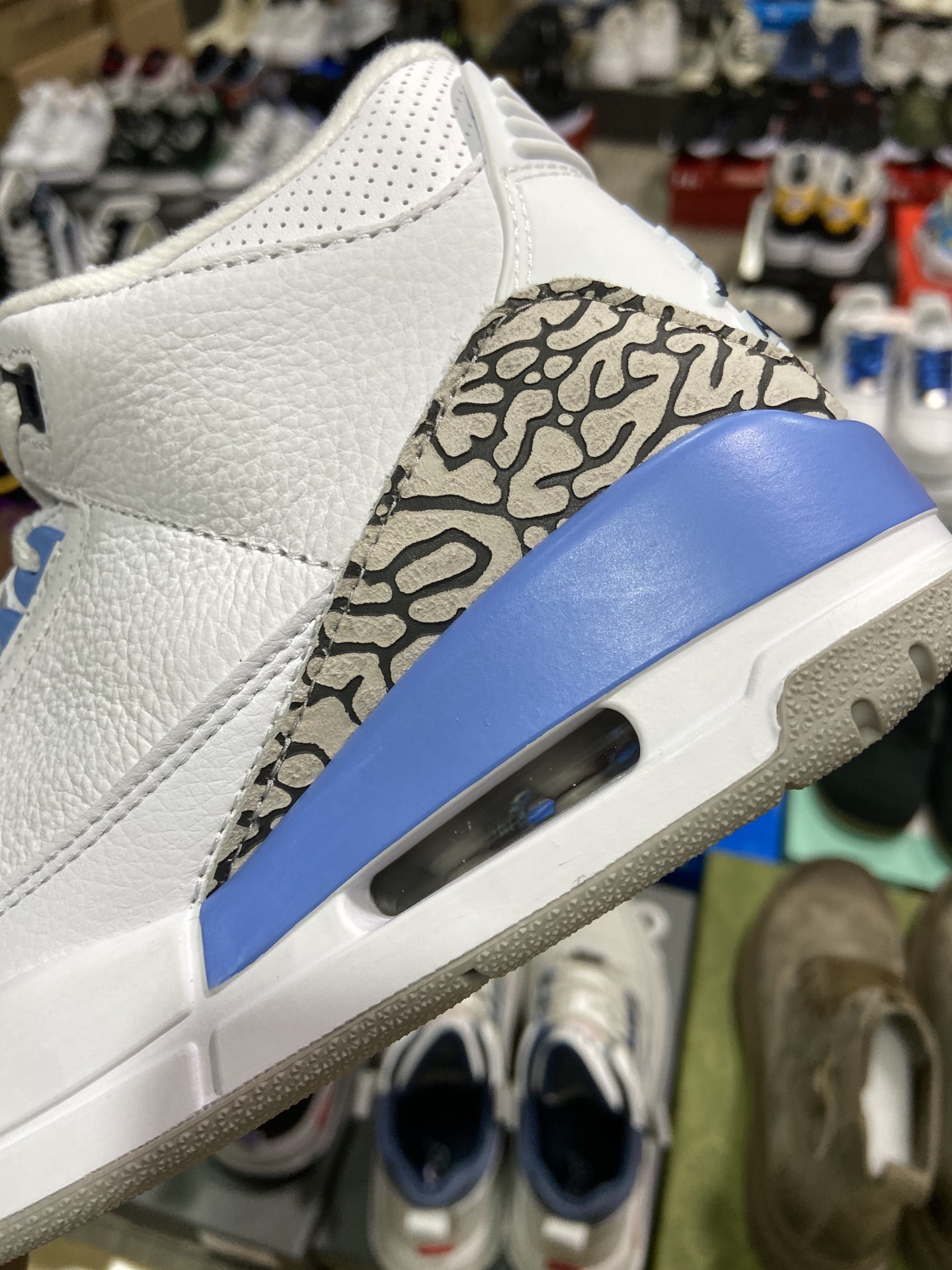 480高版本 乔丹Air Jordan 3 “UNC” 北卡蓝配色 CT8532-104-莆田鞋,莆田鞋货源,高仿鞋,高仿鞋货源,安福档口,莆田高仿鞋,莆田鞋批发,高仿鞋批发,莆田高仿运动鞋,高仿运动鞋,莆田运动鞋 480高版本 乔丹Air Jordan 3 “UNC” 北卡蓝配色 CT8532-104