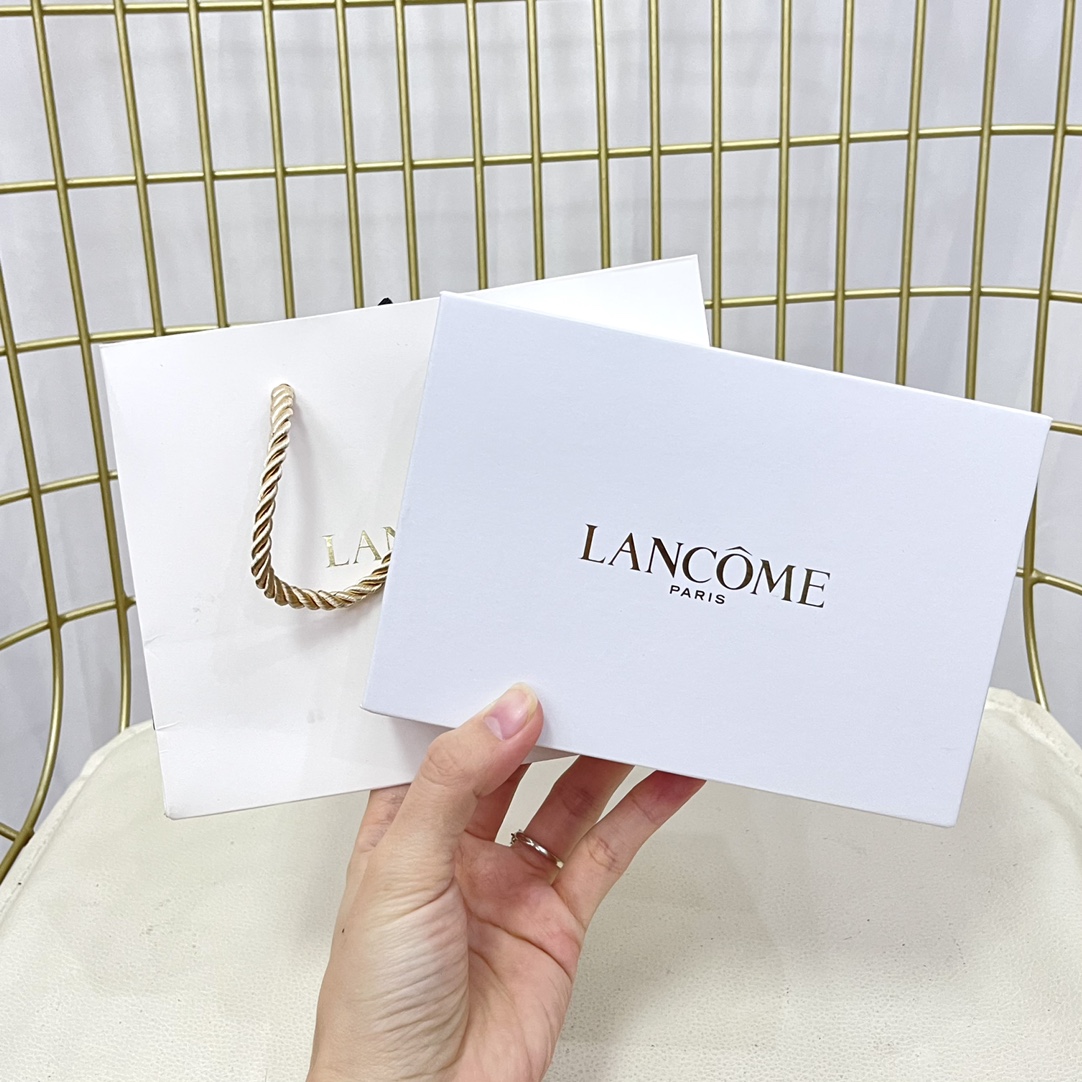 Lancome L'Absolu Rouge Lipstick Set - 3-Piece Holiday Gift Set 7 i1640593981 2779 6