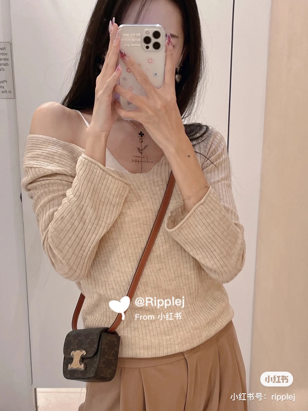 NO:208680,C home Arc de Triomphe upper body renderings, Celine, Celine, Celine, Chanel19860909C家 凯旋门上身效果图,赛琳celine,celine,celine,chanel,Bag